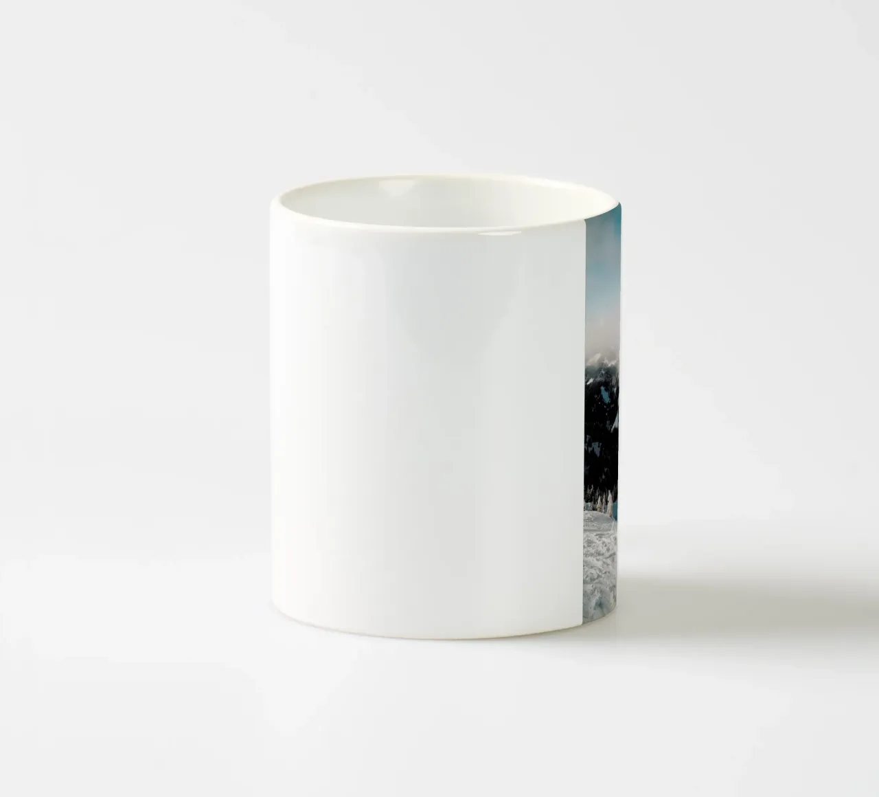 Austrian Alps in the Sun tazza in ceramica da Sebastian Hilgetag