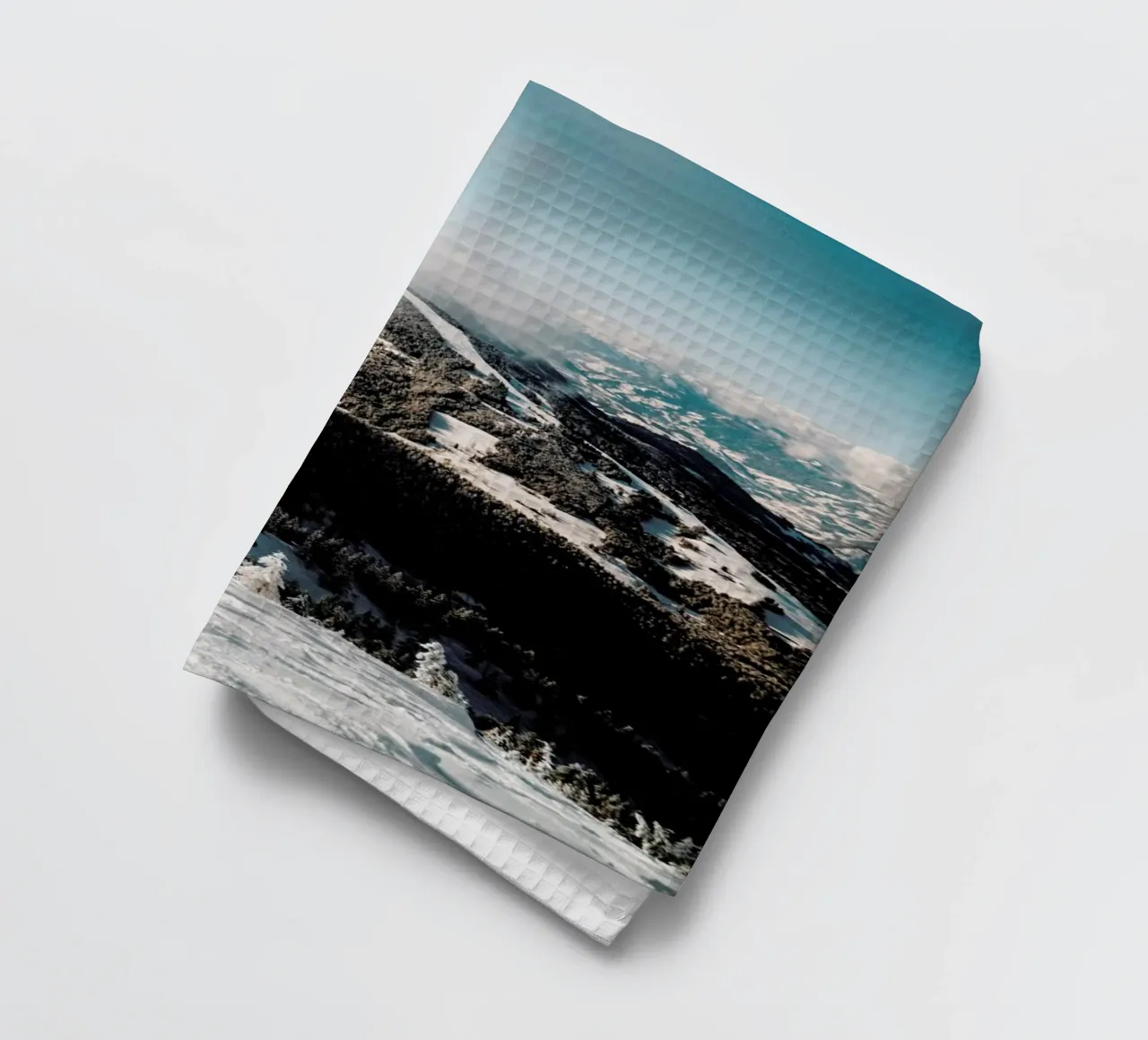 Austrian Alps in the Sun Geschirrtuch von Sebastian Hilgetag
