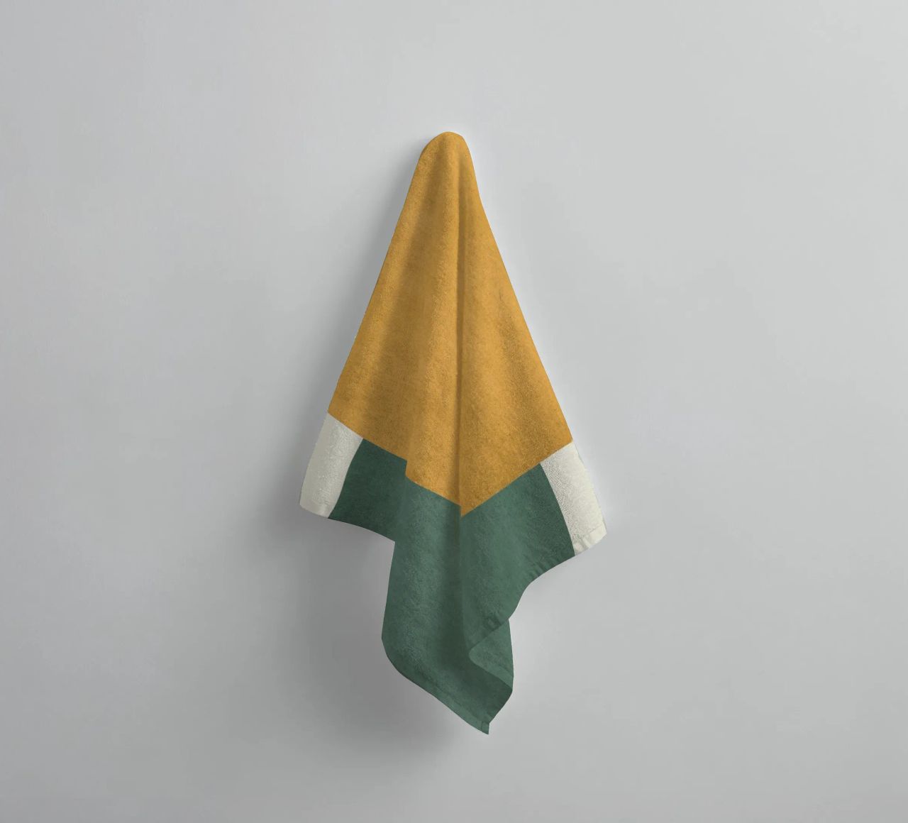 Halfmoon Colorblock asciugamano da bagno da MoonlightPrint