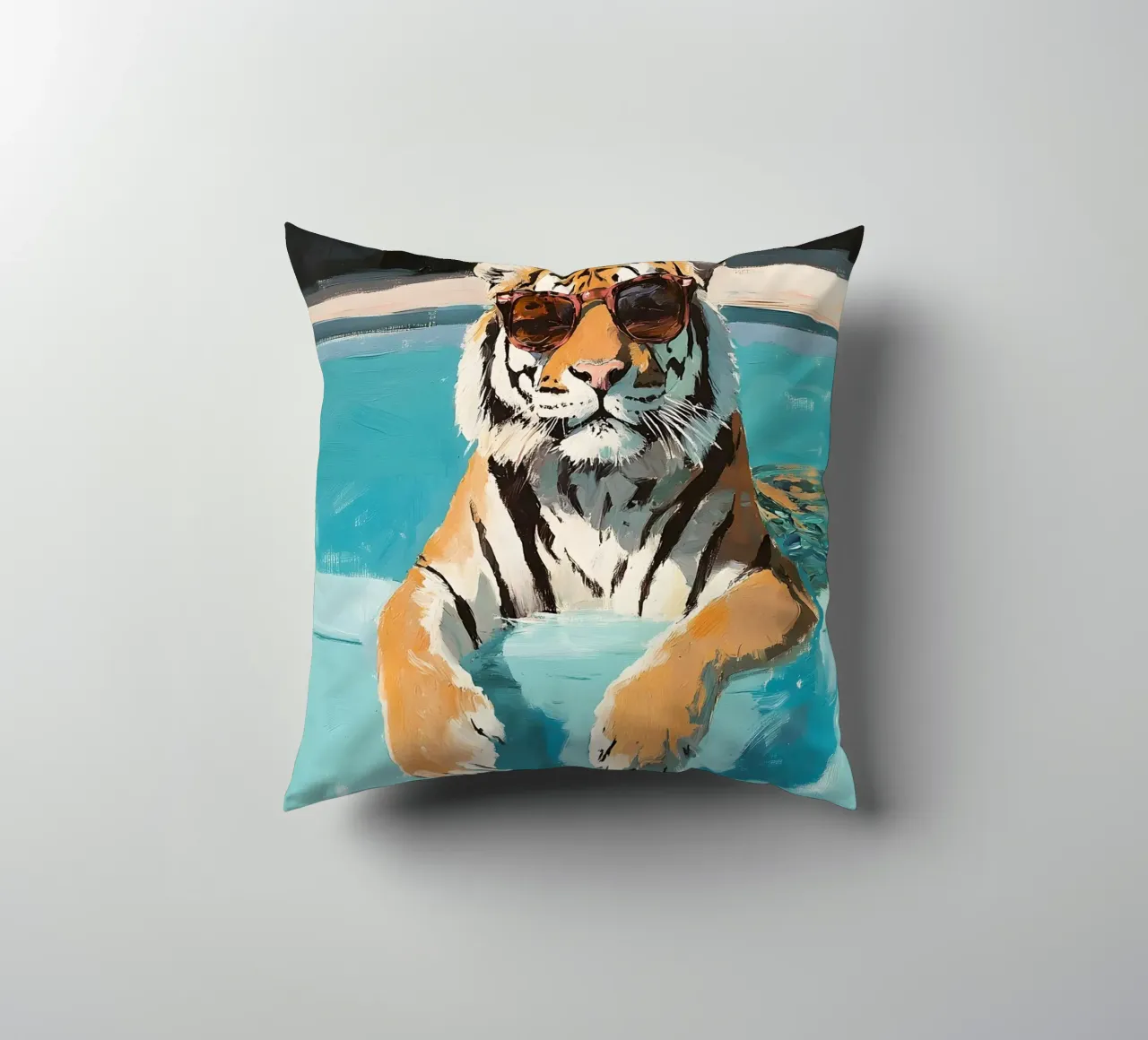 Chilling Tiger by the Pool cuscino da Gypsy Galleria