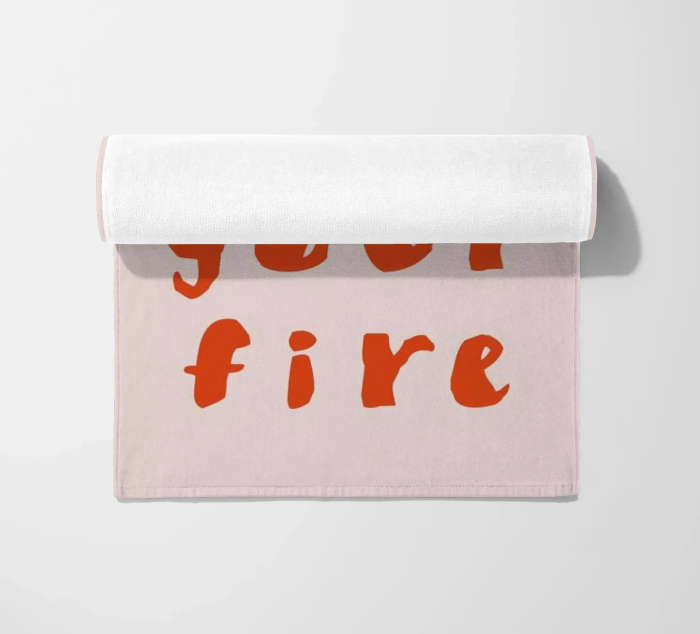 Find Your Fire telo mare da daylight design studio