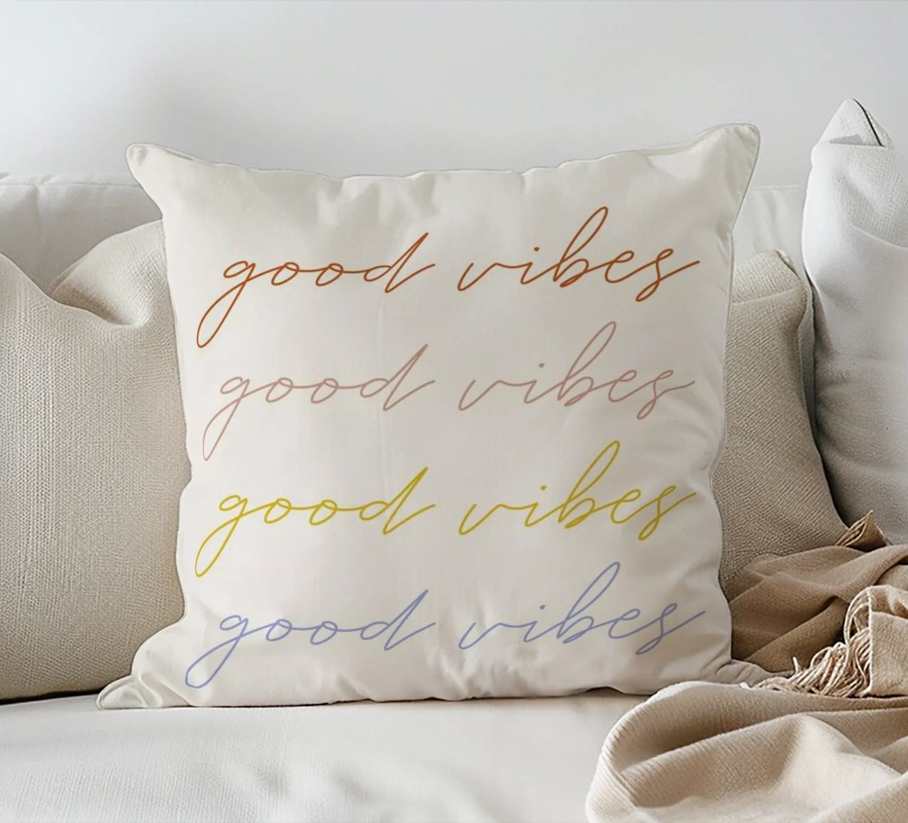 Good Vibes cuscino da daylight design studio
