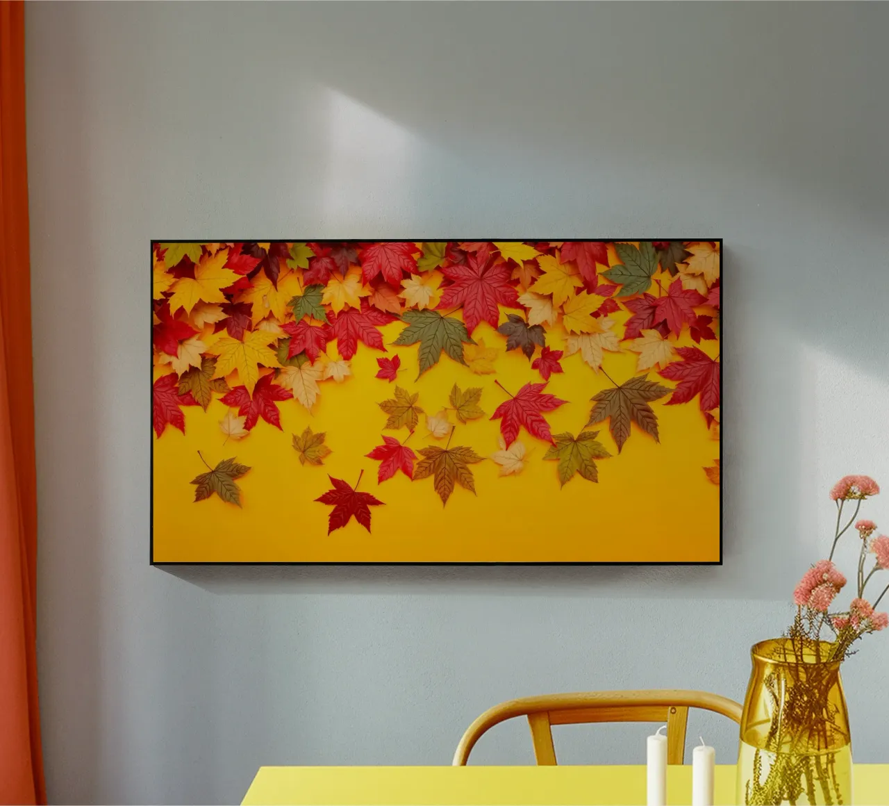 feuilles d'automne dispersées sur un fond jaune chaud plexiglas de DesignDoodle