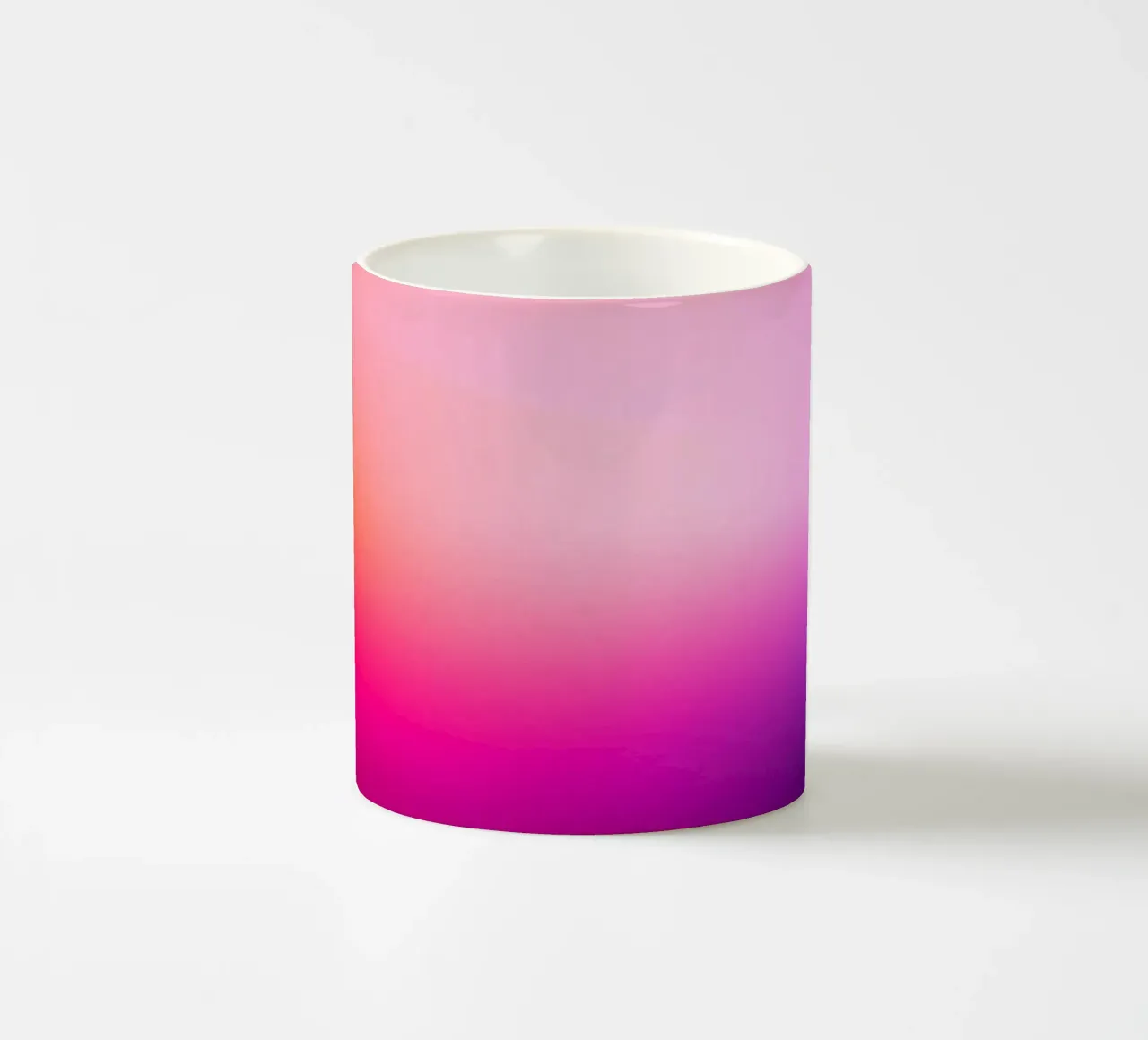 Una morbida miscela di colori rosa crea una carta da parati sorprendente tazza in ceramica da DesignDoodle