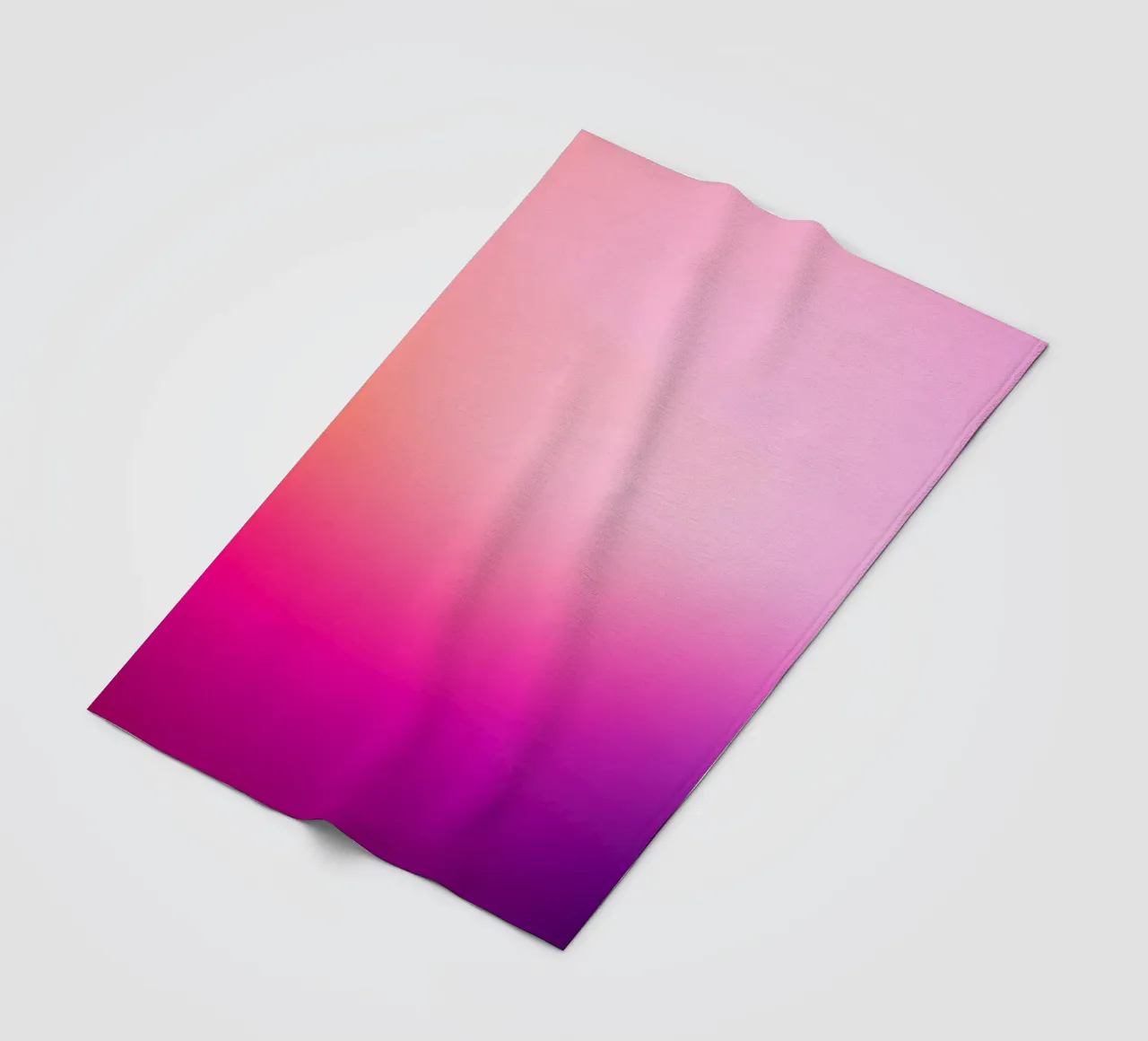 Una morbida miscela di colori rosa crea una carta da parati sorprendente coperta in pile da DesignDoodle