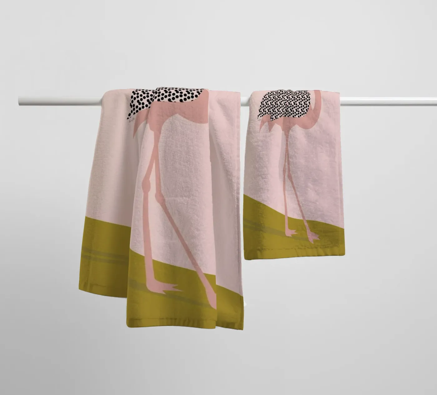 Flamingo badhanddoek van Linda Gobeta