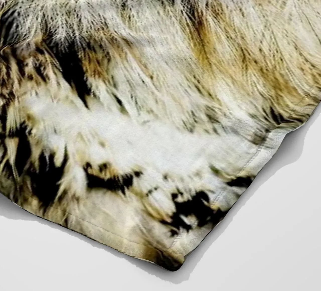 Hedwig fleece blanket by Natural Kingdom