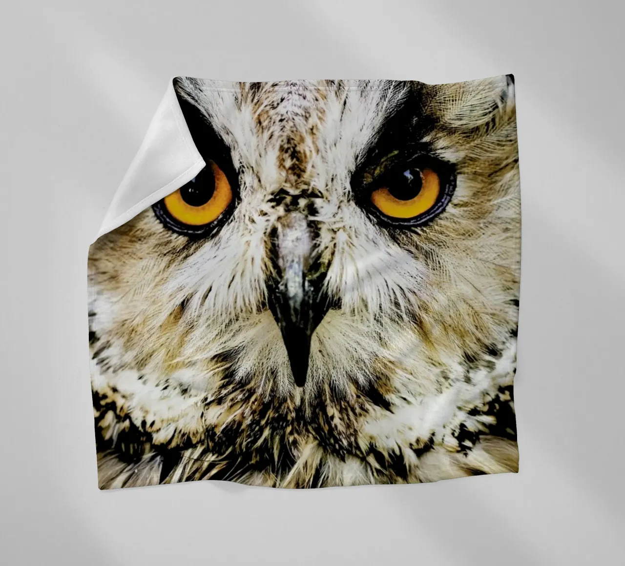 Hedwig fleece blanket by Natural Kingdom