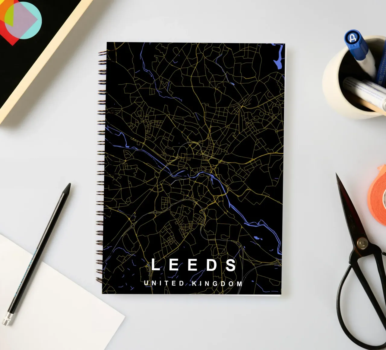 Mappa della città di Leeds Regno Unito nero e oro diario ad anelli da Cartographers Library