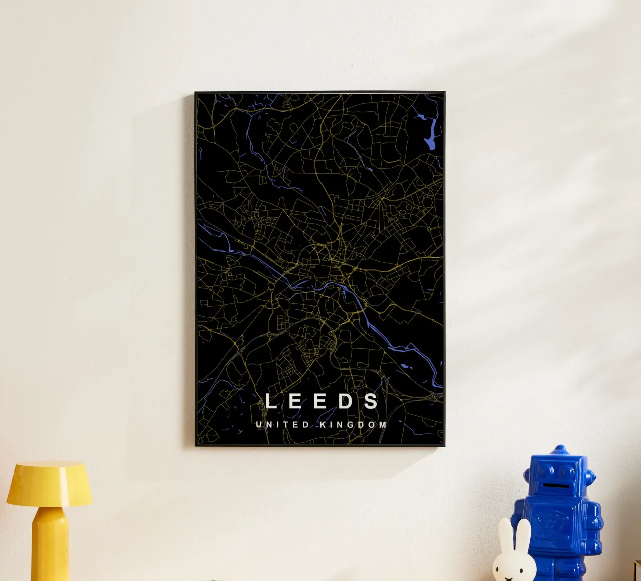 Mappa della città di Leeds Regno Unito nero e oro alluminio dibond da Cartographers Library