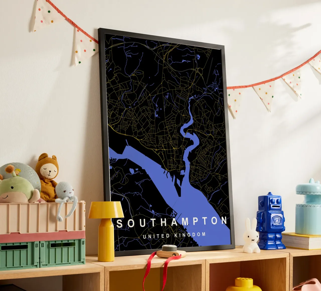 Southampton Mappa della città del Regno Unito nero e oro poster da Cartographers Library