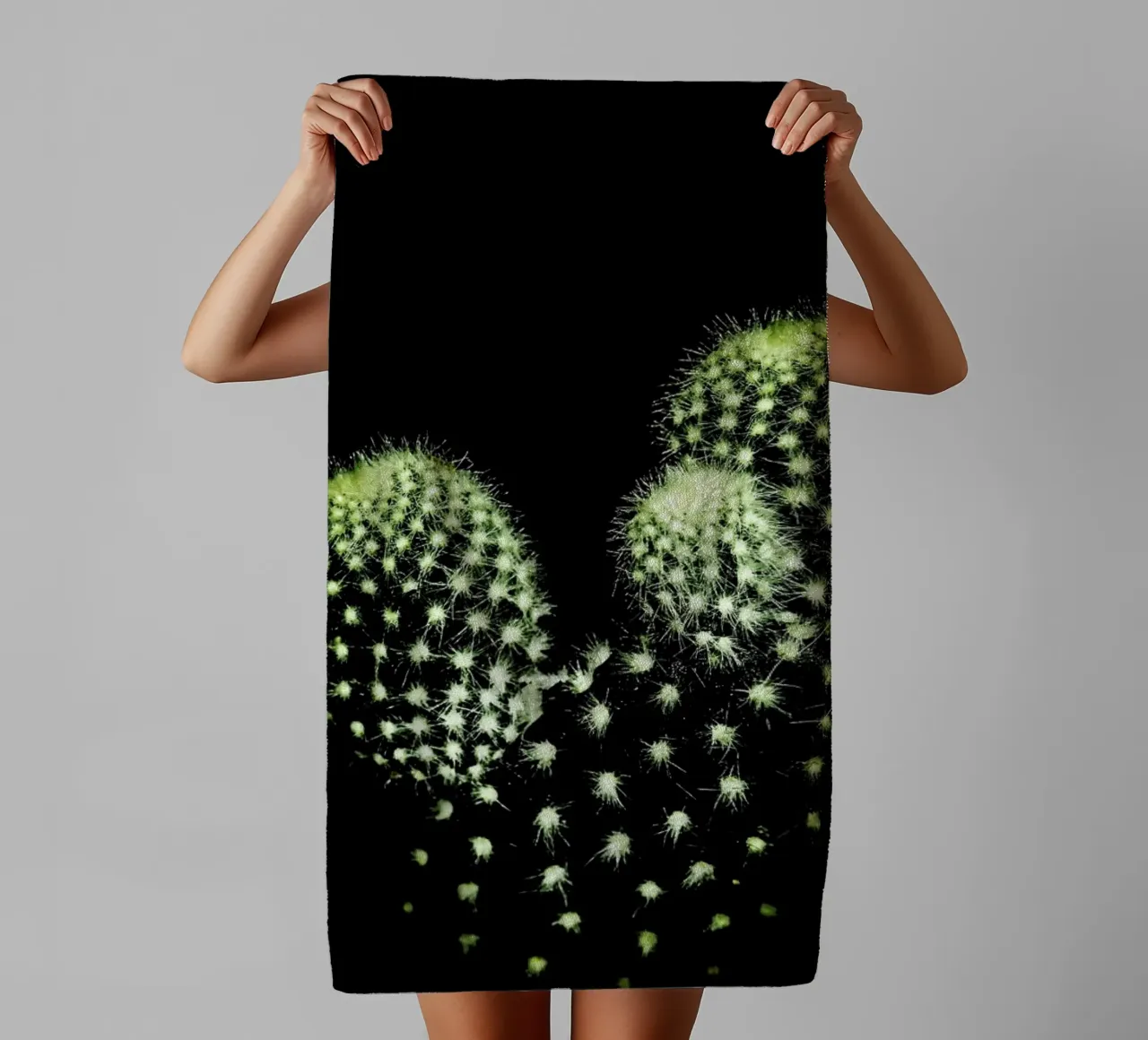 Dark Cactus badhanddoek van Babett Schultze