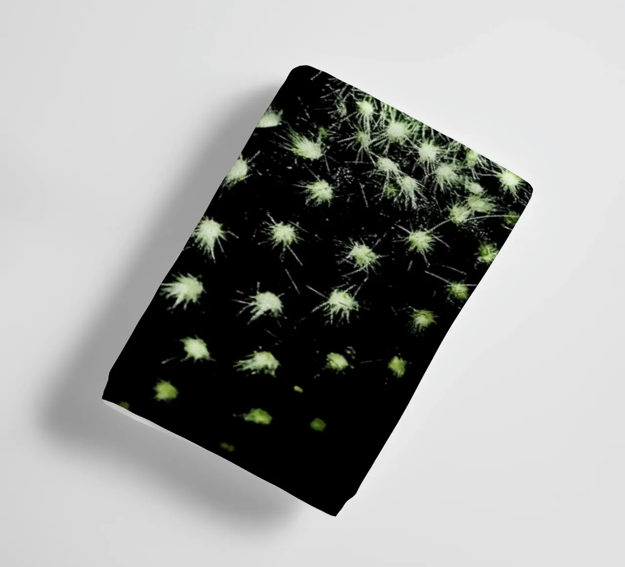 Dark Cactus badhanddoek van Babett Schultze
