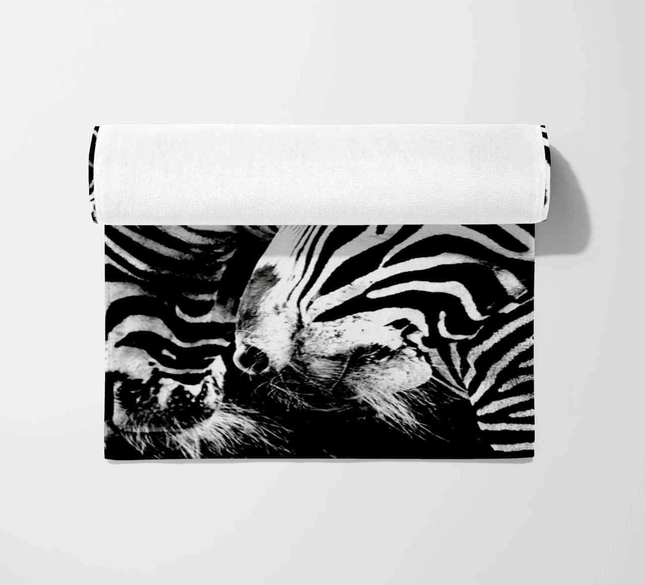 Zebra Hug telo mare da Babett Schultze