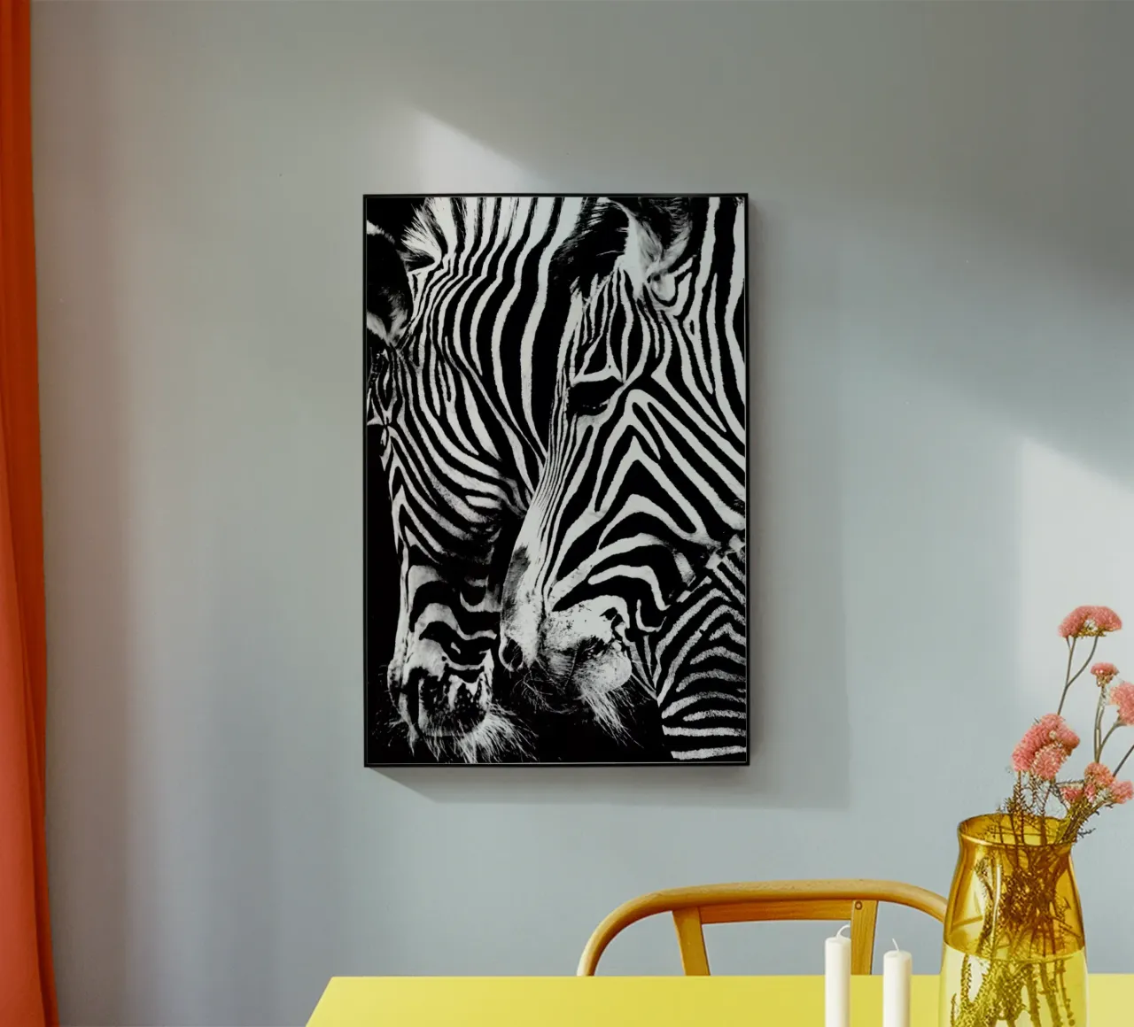 Zebra Hug plexiglass da Babett Schultze