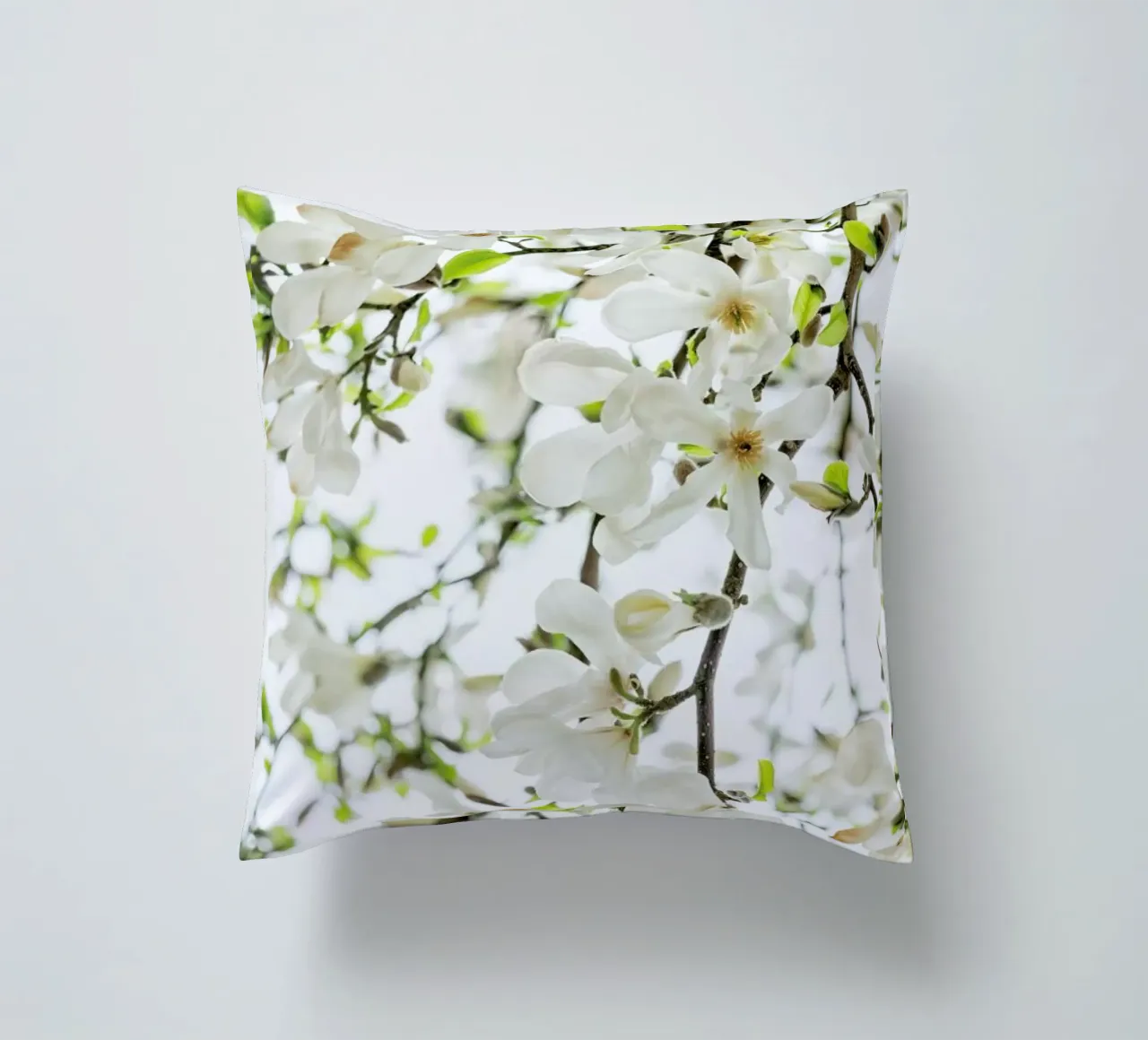 Magnolia Tree White cuscino da Curious Collections by Marielle Leenders