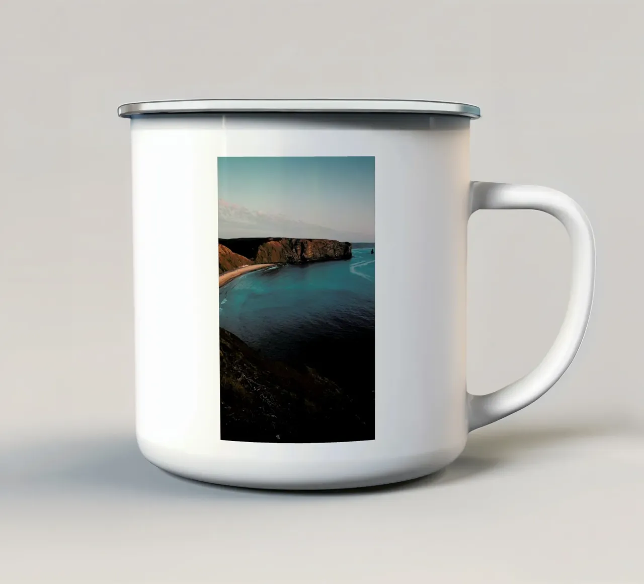 Coast Line in Portugal tazza in smalto da Sebastian Hilgetag