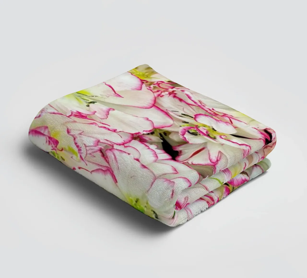 Romantic Tulips asciugamano da bagno da Curious Collections by Marielle Leenders