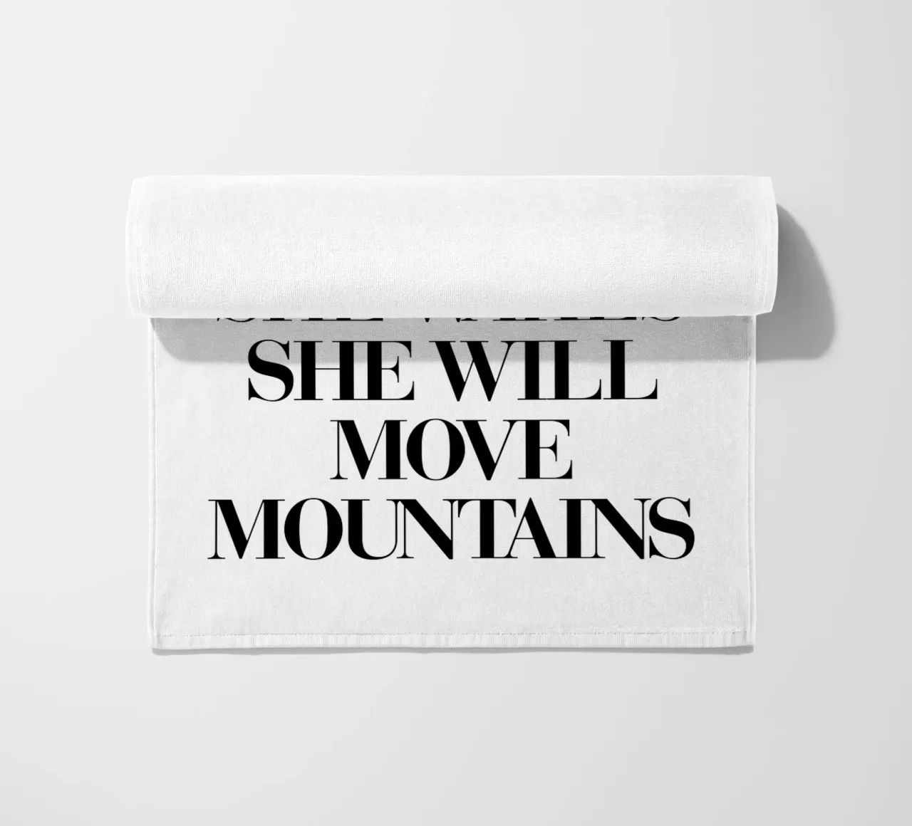 Lei sposterà le montagne Design tipografico telo mare da THE MOTIVATED TYPE