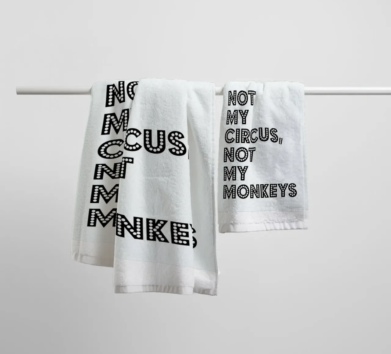 Not My Circus, Not My Monkeys asciugamano da bagno da The Native State