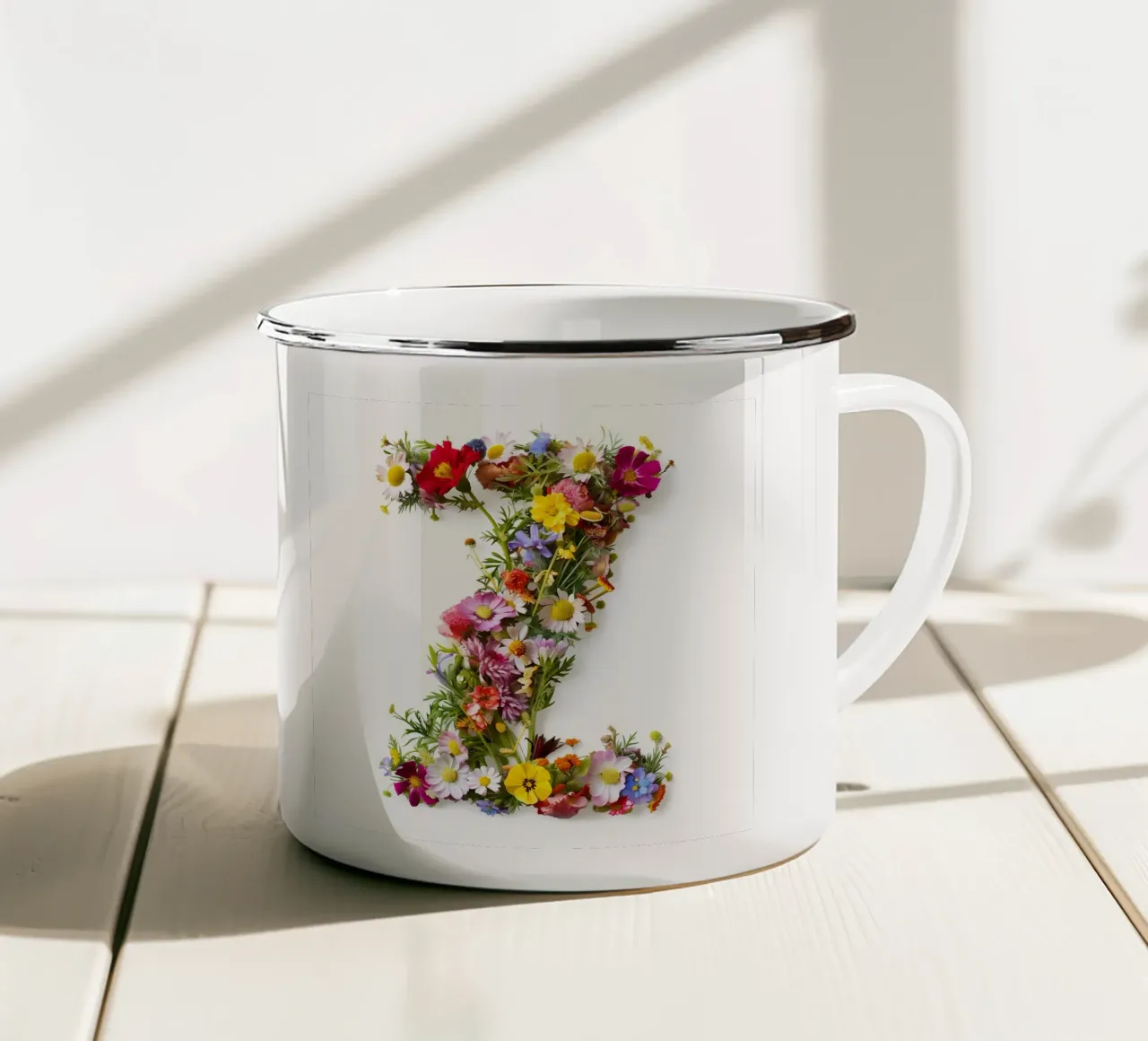Fiore lettera Z tazza in smalto da My Tiny Home