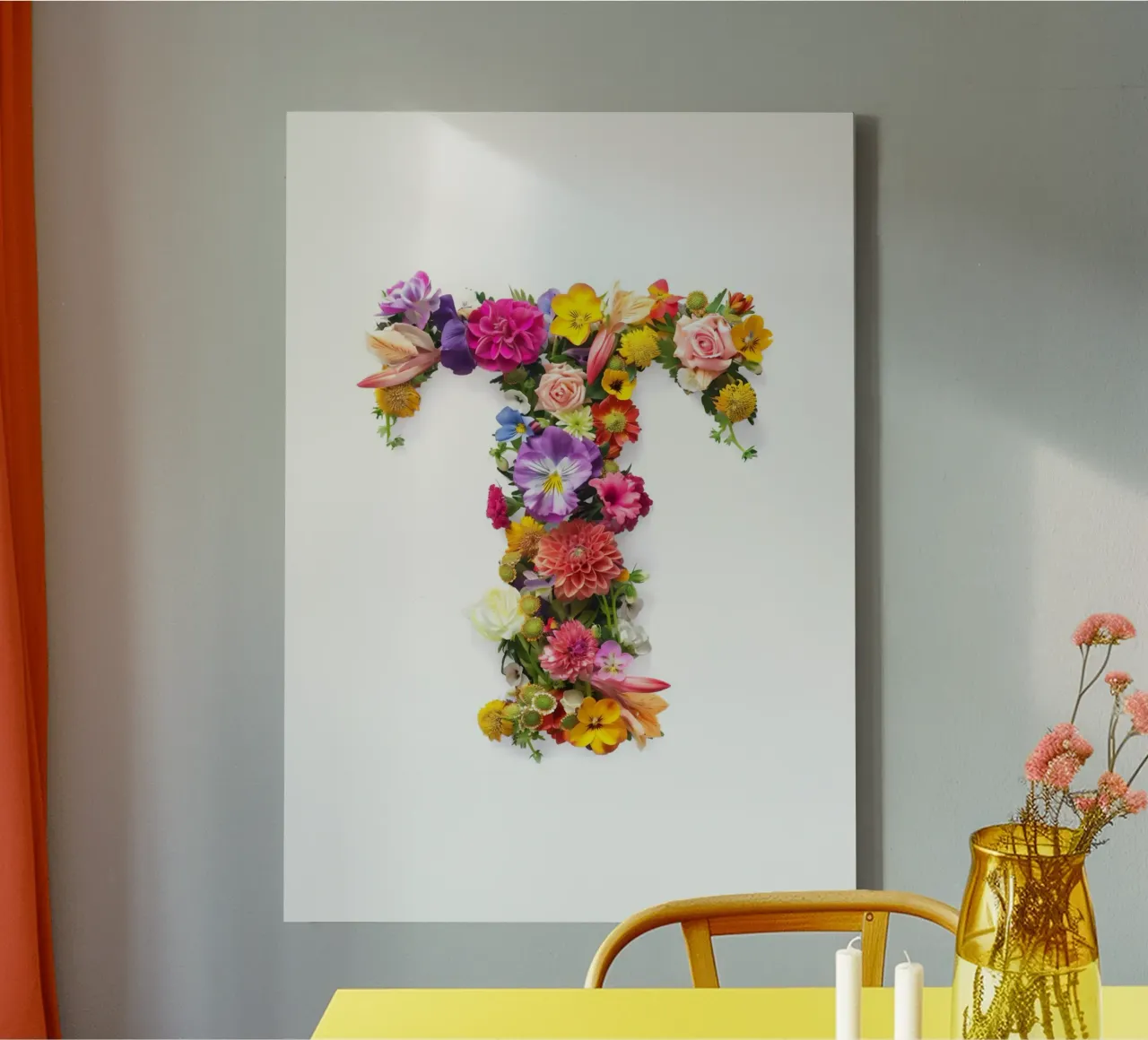 Lettera a fiore T tela con Cornice a cassetta da My Tiny Home
