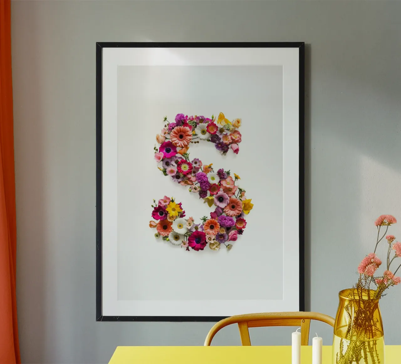 Fiore lettera S poster con telaio in alluminio da My Tiny Home