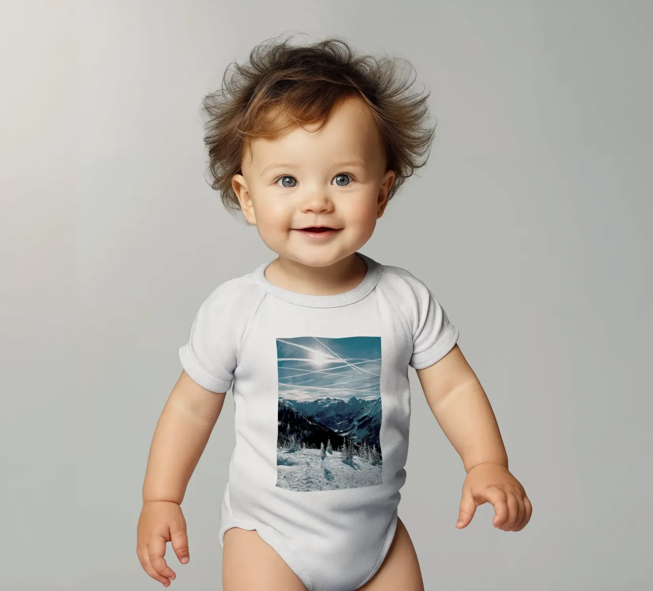 Austrian Alps in Winter body neonato maniche corte da Sebastian Hilgetag