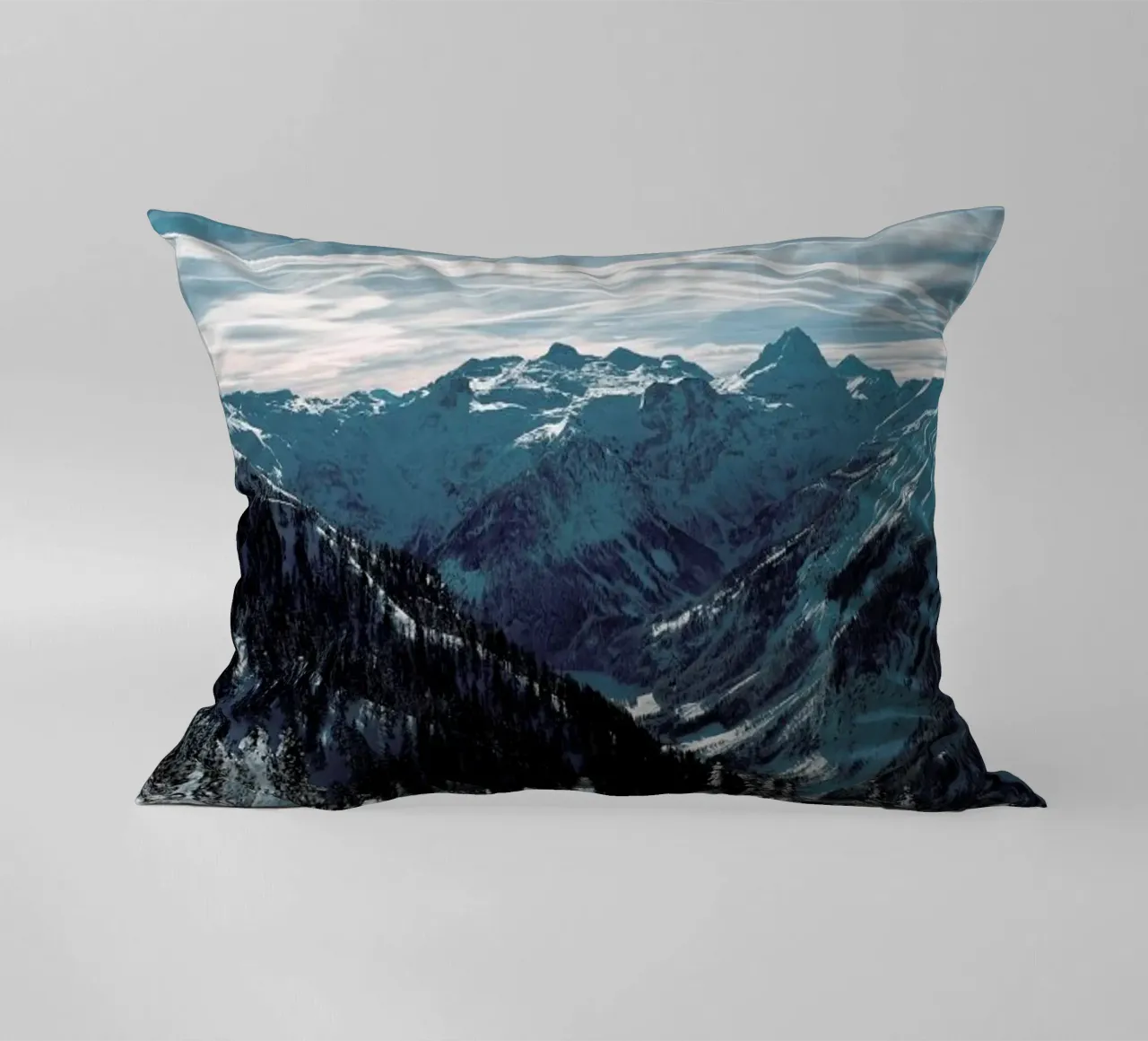 Austrian Alps in Winter cuscino da Sebastian Hilgetag