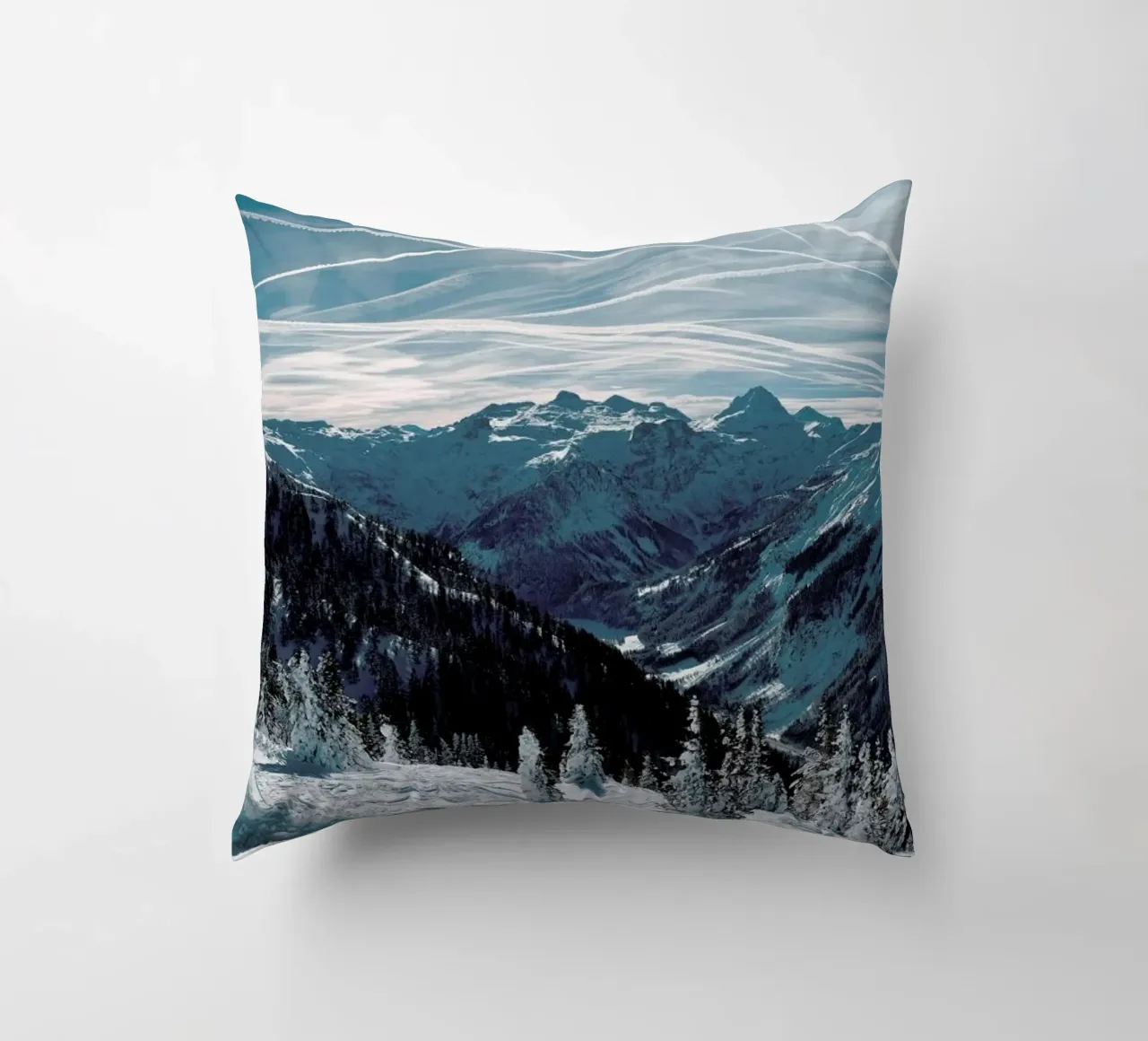 Austrian Alps in Winter cuscino da Sebastian Hilgetag