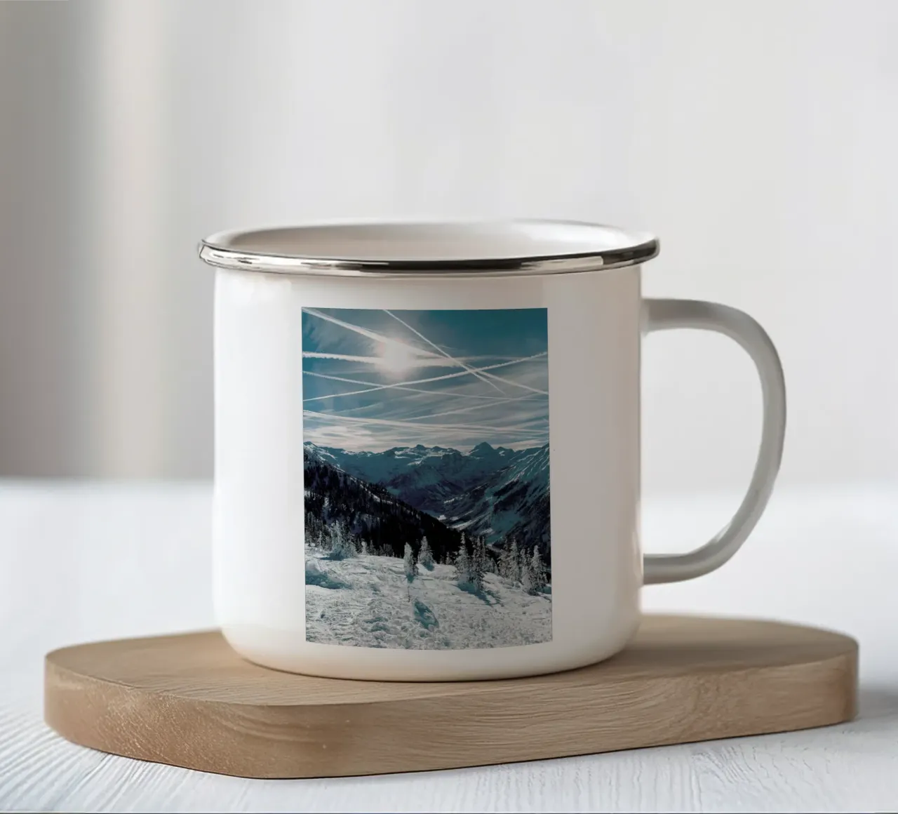 Austrian Alps in Winter tazza in smalto da Sebastian Hilgetag