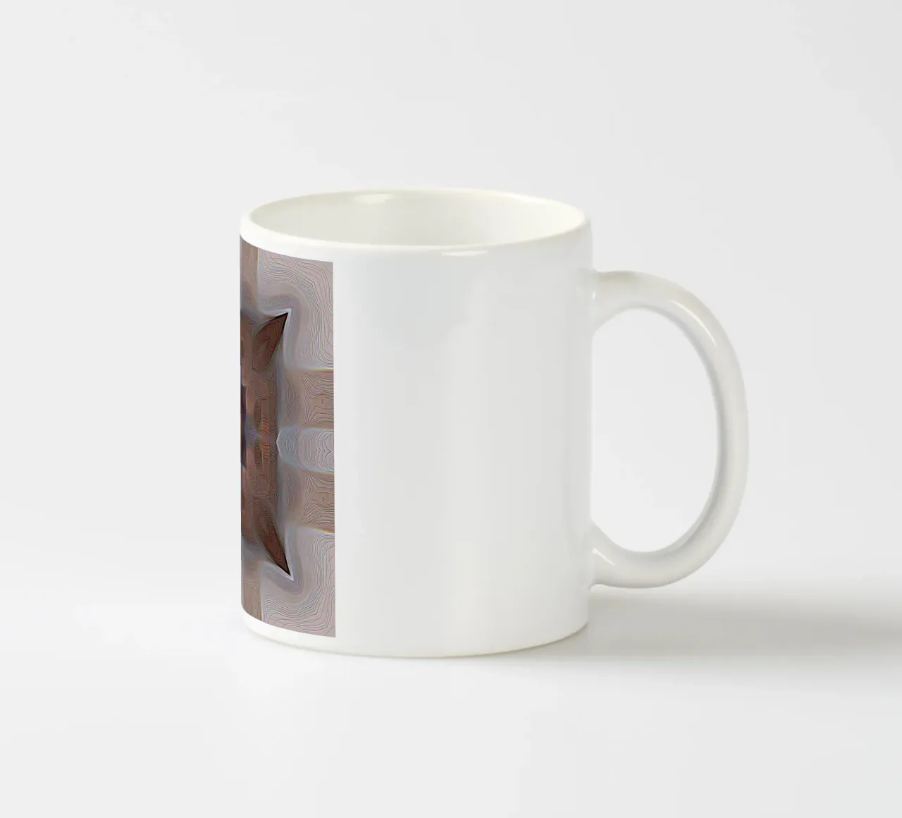 Caleidoscopio de 4 esquinas con formas de líneas estampadas en rojo-marrón taza de cerámica de Gürsel Yesil Digital Art