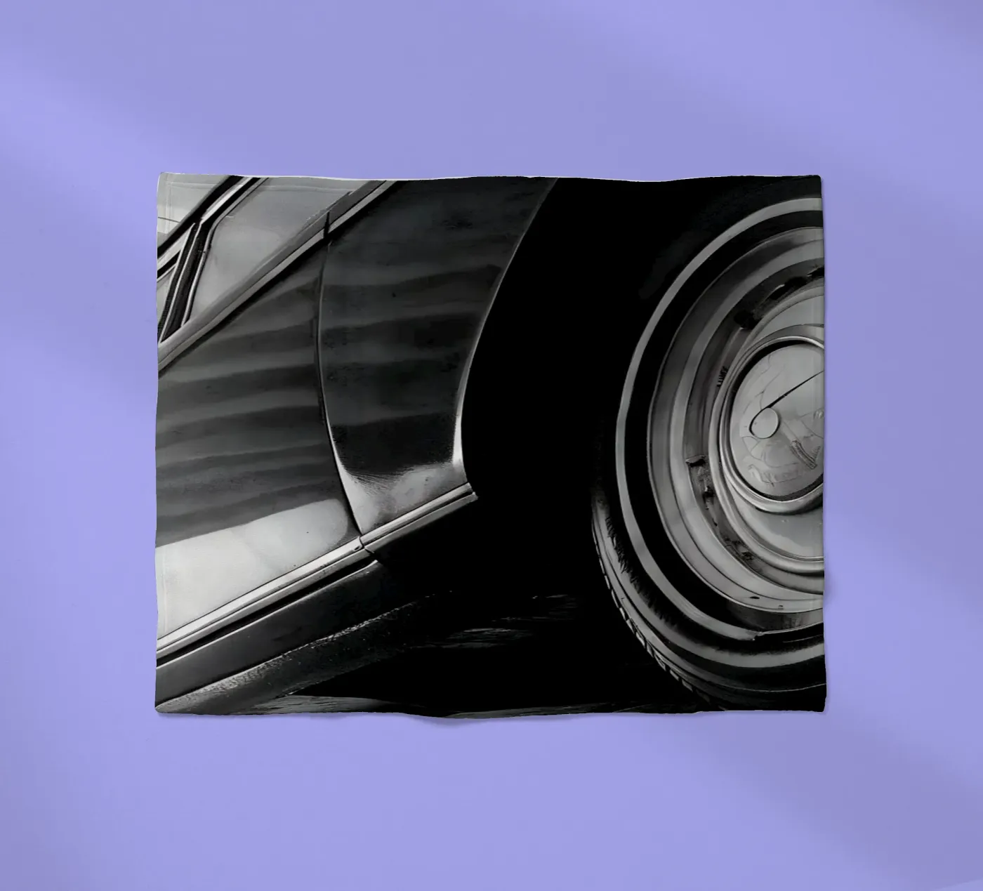 Monochrome Classic Car Fleecedecke von CAR EDITION