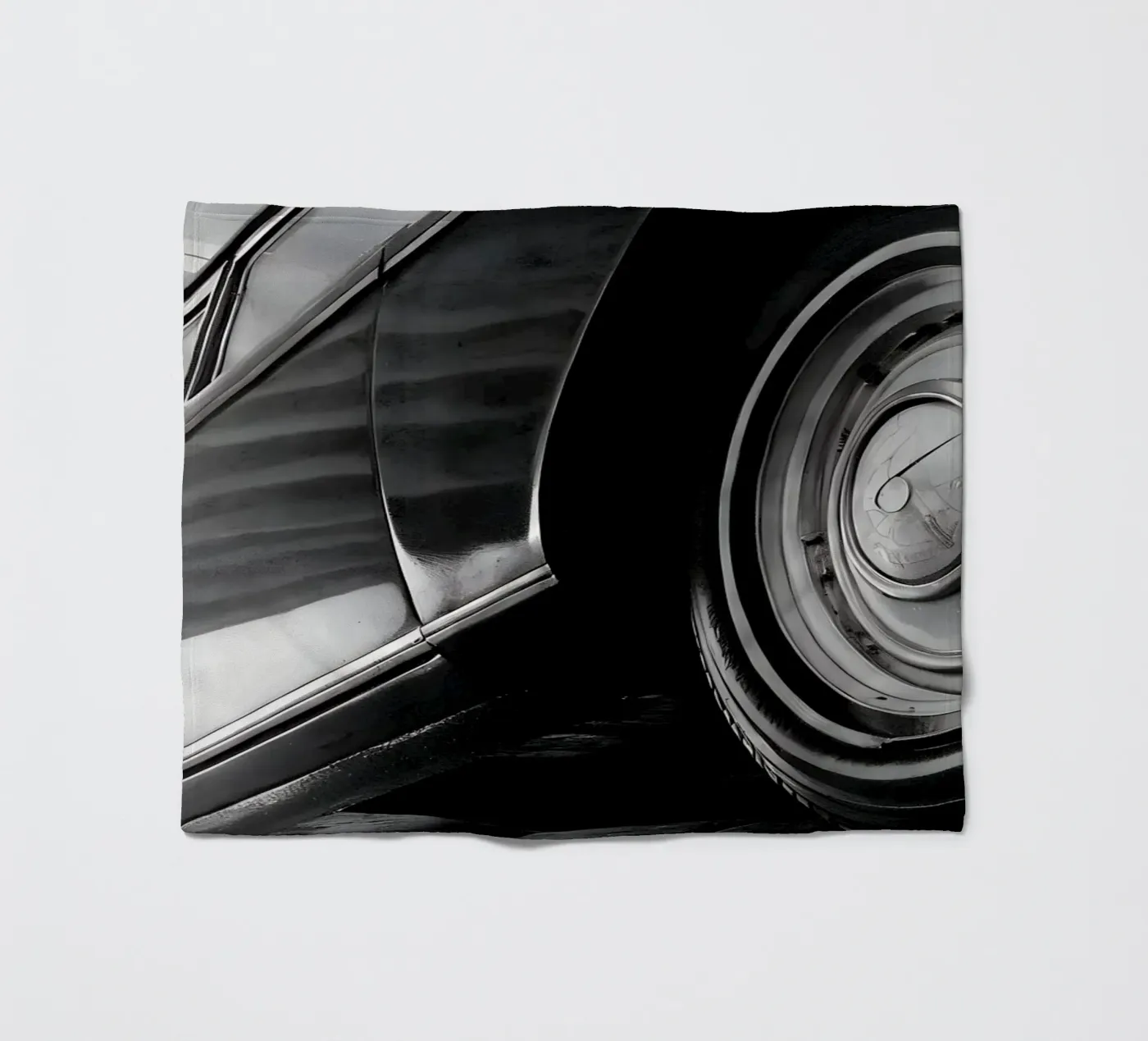 Monochrome Classic Car Fleecedecke von CAR EDITION