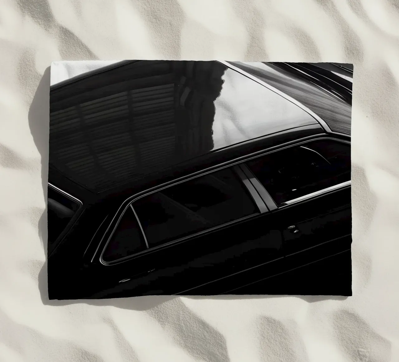 Auto d'epoca monocromatica telo mare da CAR EDITION