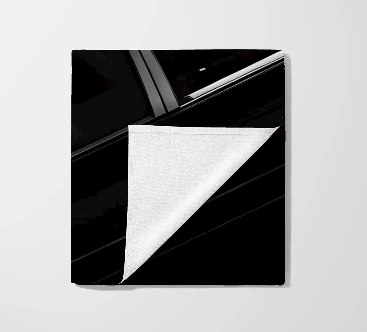 Auto d'epoca monocromatica telo mare da CAR EDITION