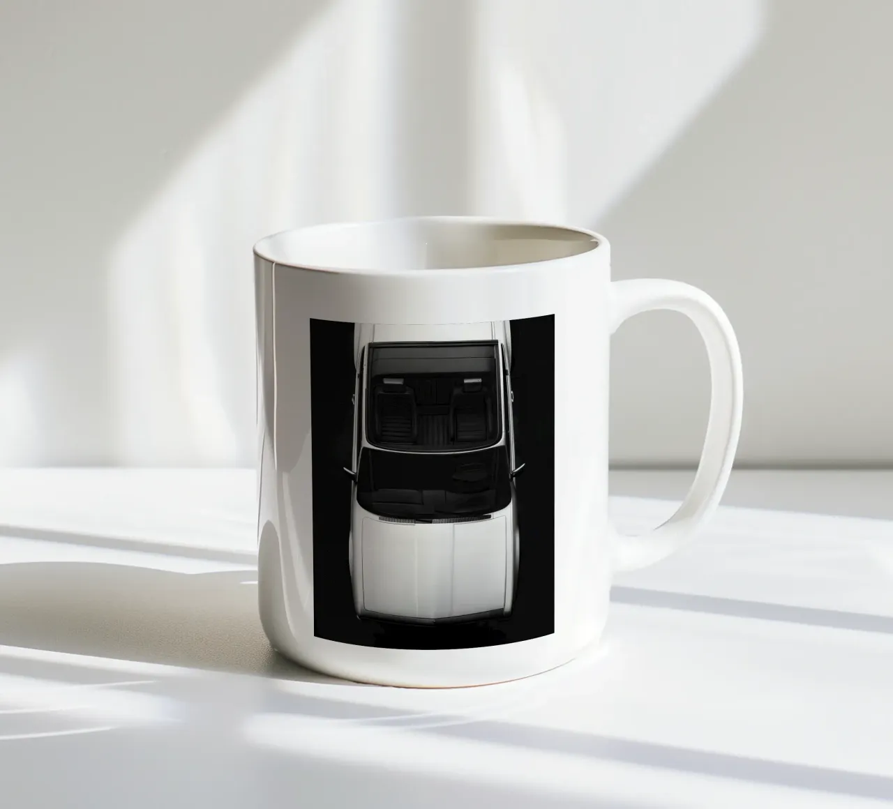 Auto d'epoca monocromatica tazza in ceramica da CAR EDITION