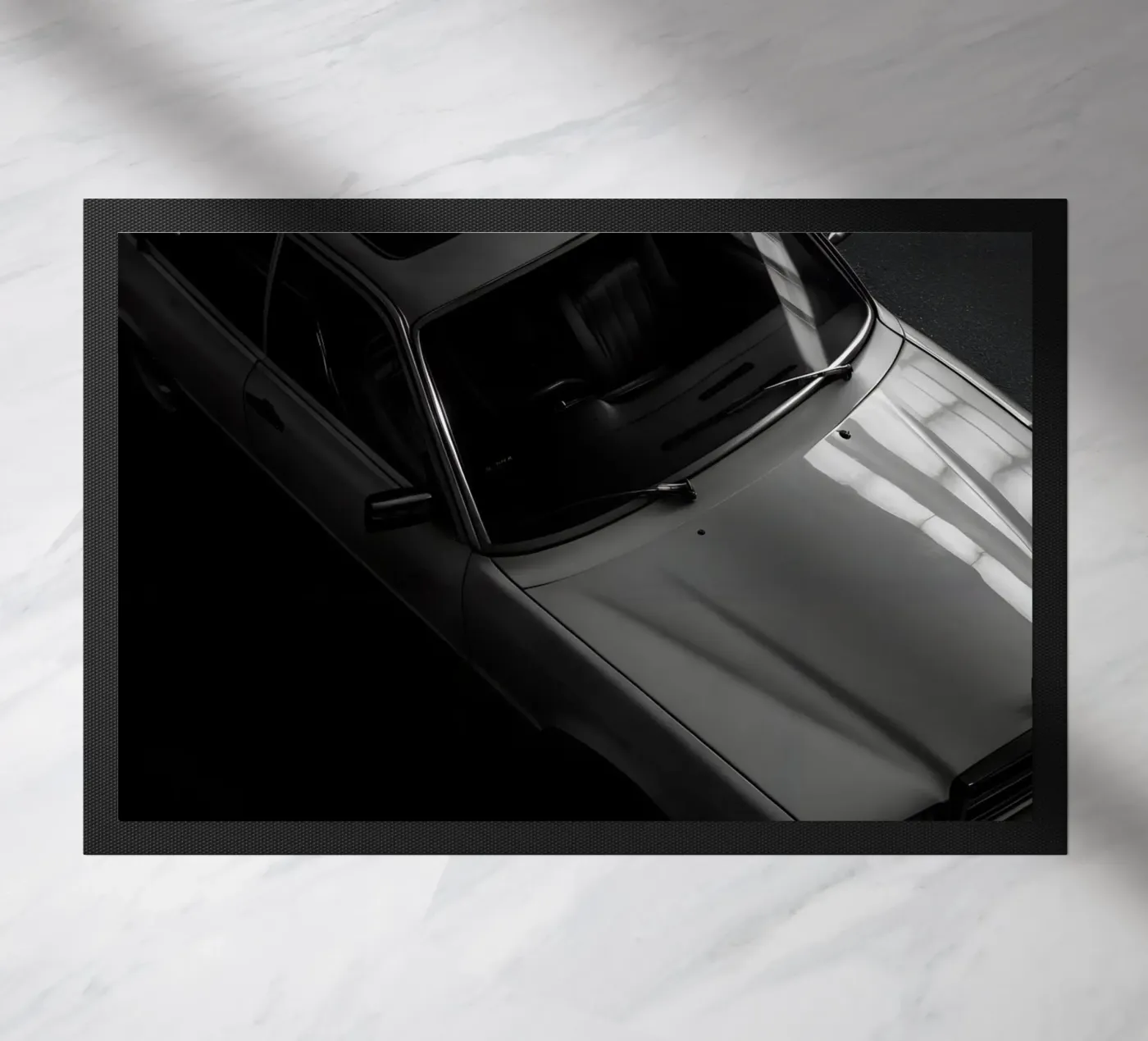 Monochromer Oldtimer Fußmatte von CAR EDITION