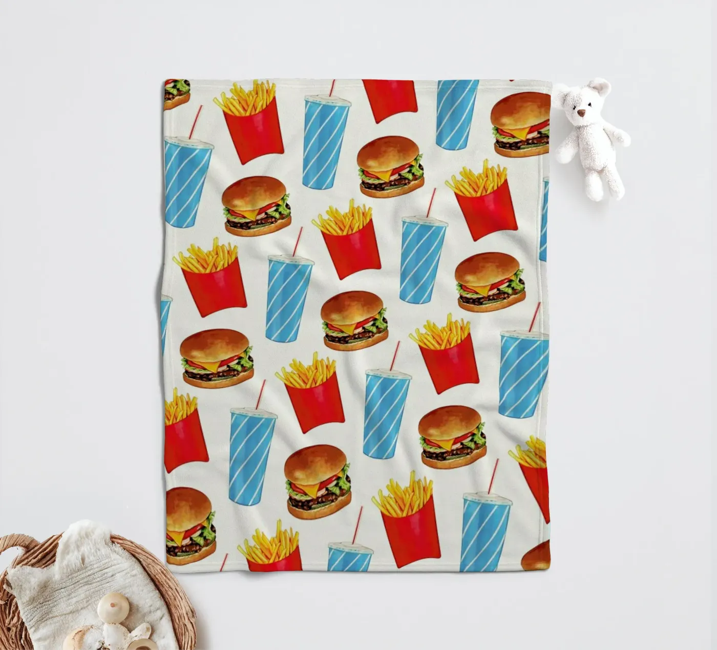 Combo Meal Pattern White Fleecedecke von Kelly Gilleran