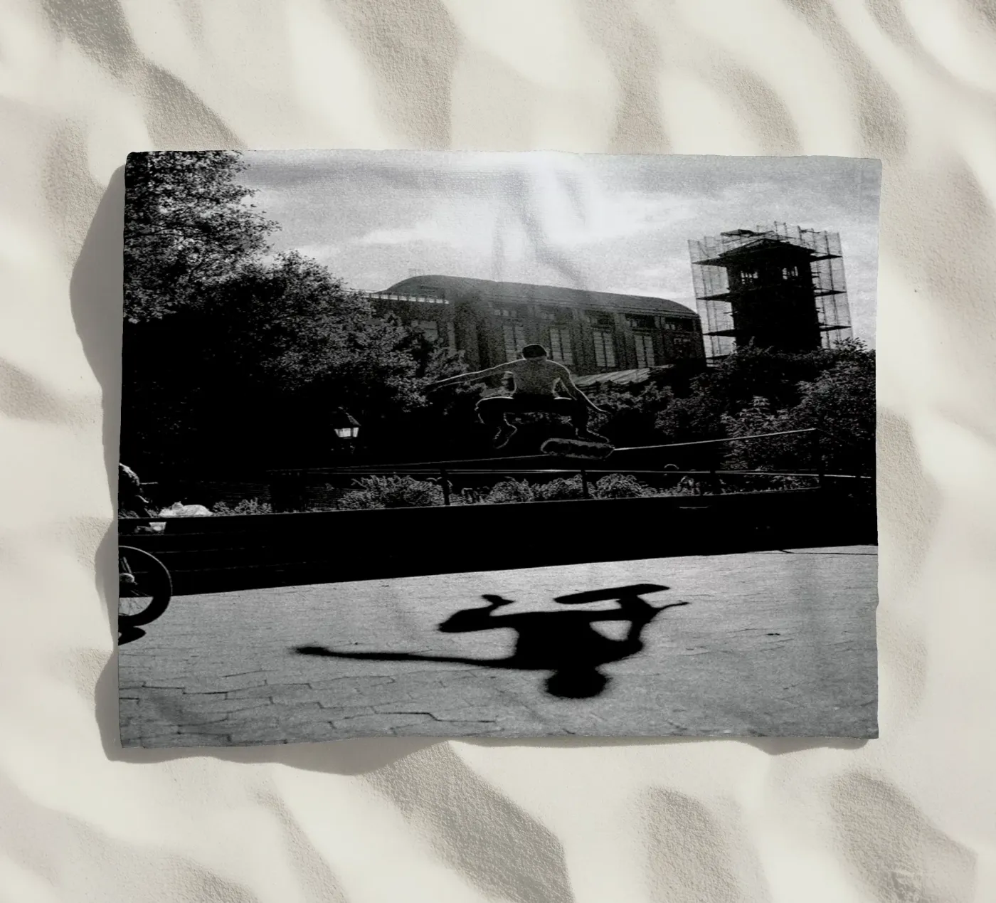 Monkey Strandtuch von Philipp Reinhard