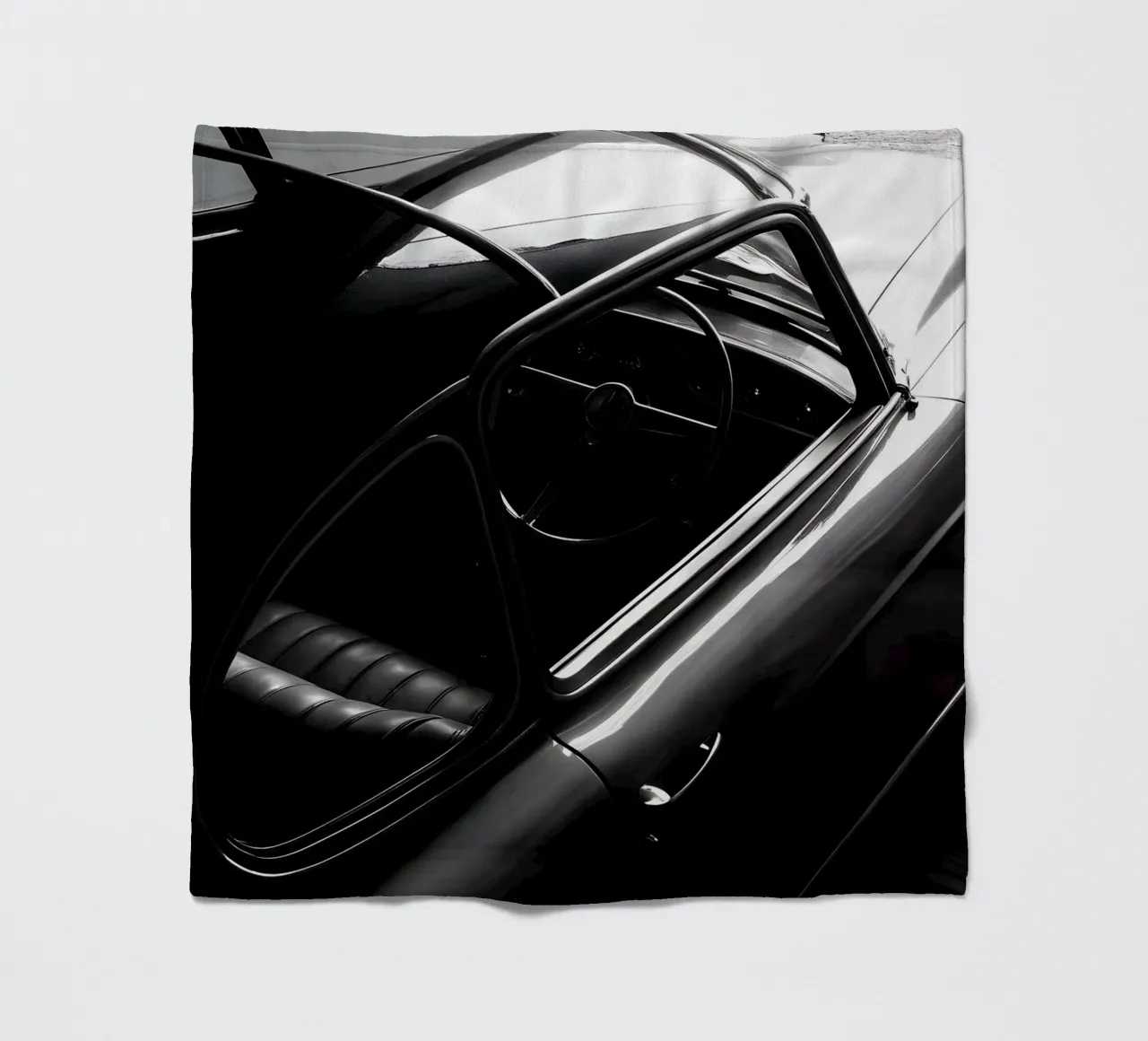 Auto d'epoca monocromatica coperta in pile da CAR EDITION