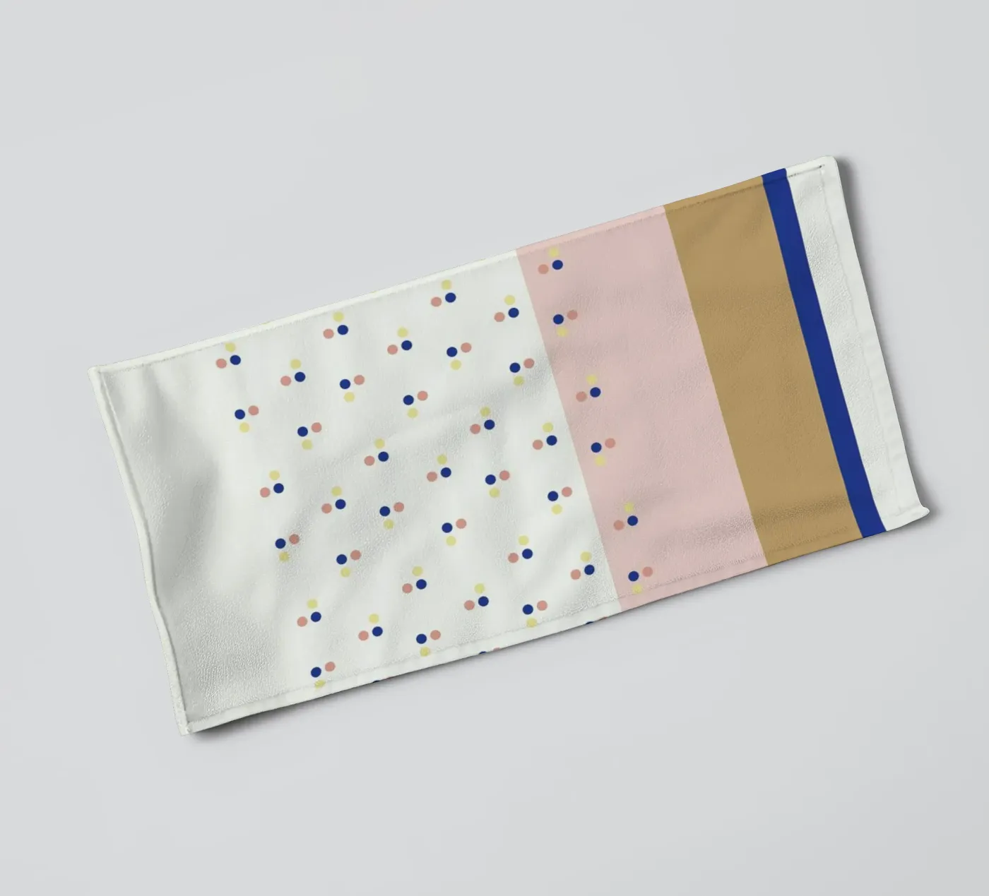 Dotsblue badhanddoek van 170QM