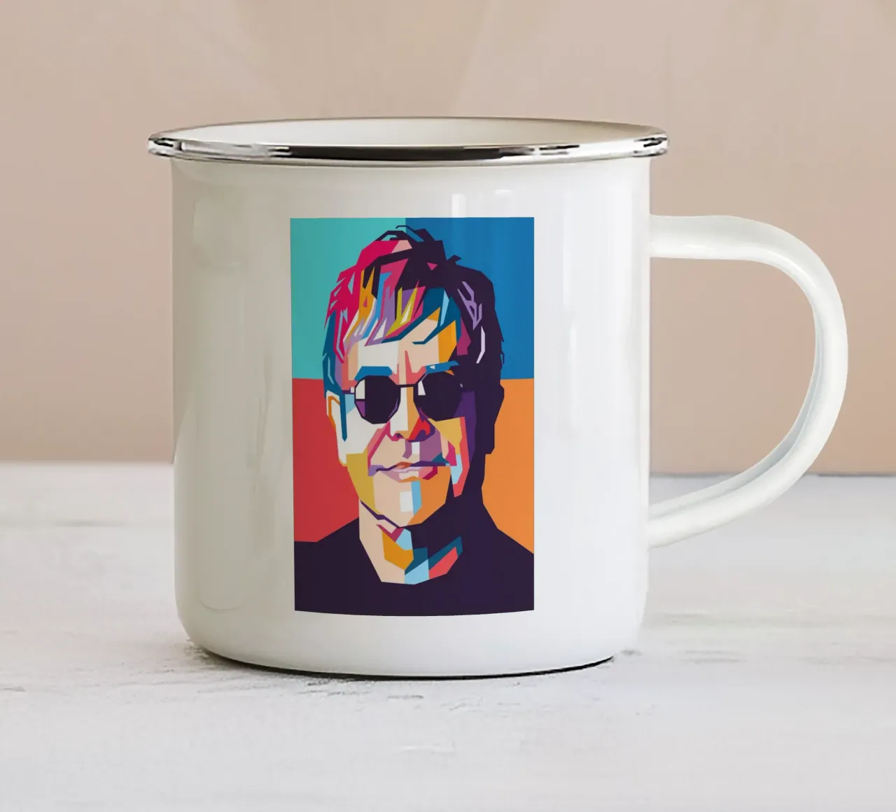 Ritratto pop art colorato di Elton John tazza in smalto da Hantamrata