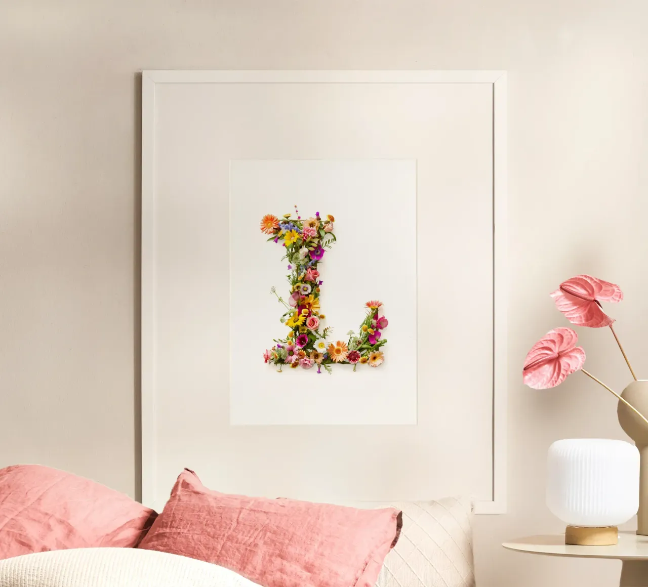 Fiore lettera L poster con telaio in alluminio da My Tiny Home