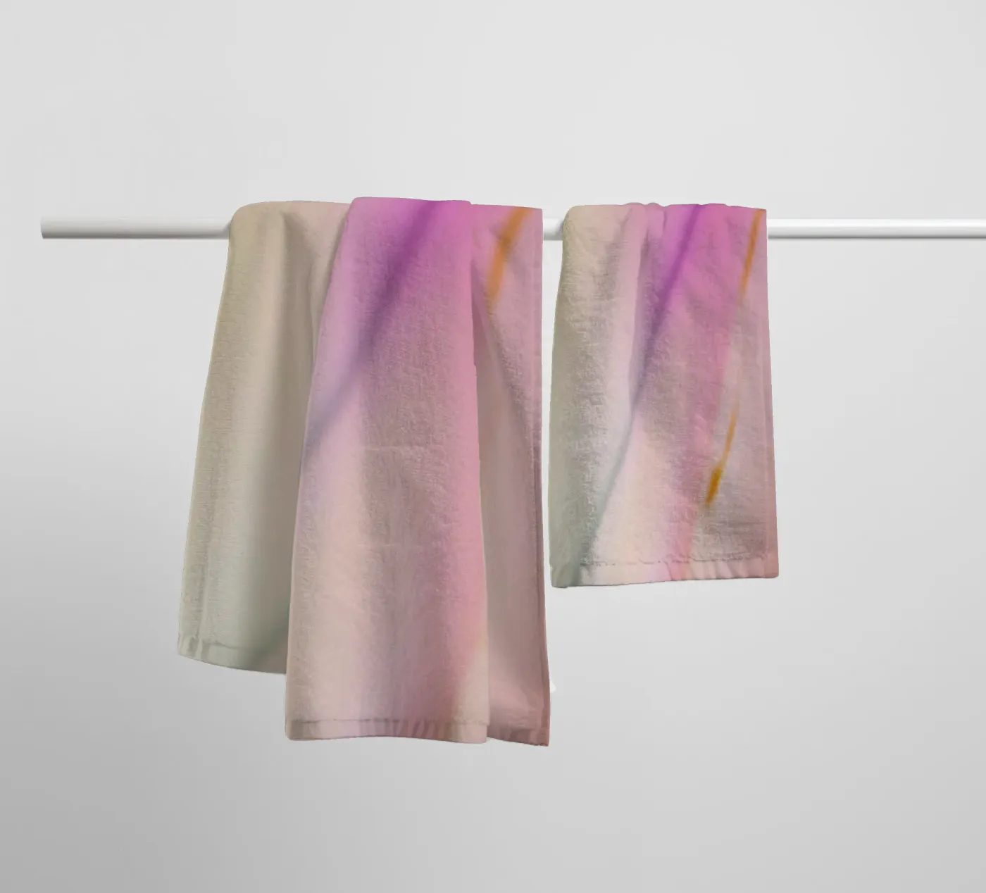 Phoebe towel by Elena Veronese
