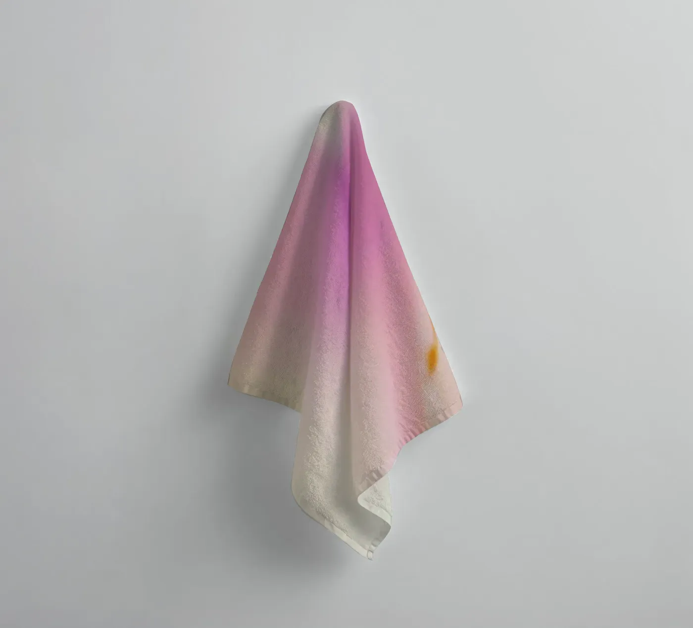 Phoebe towel by Elena Veronese