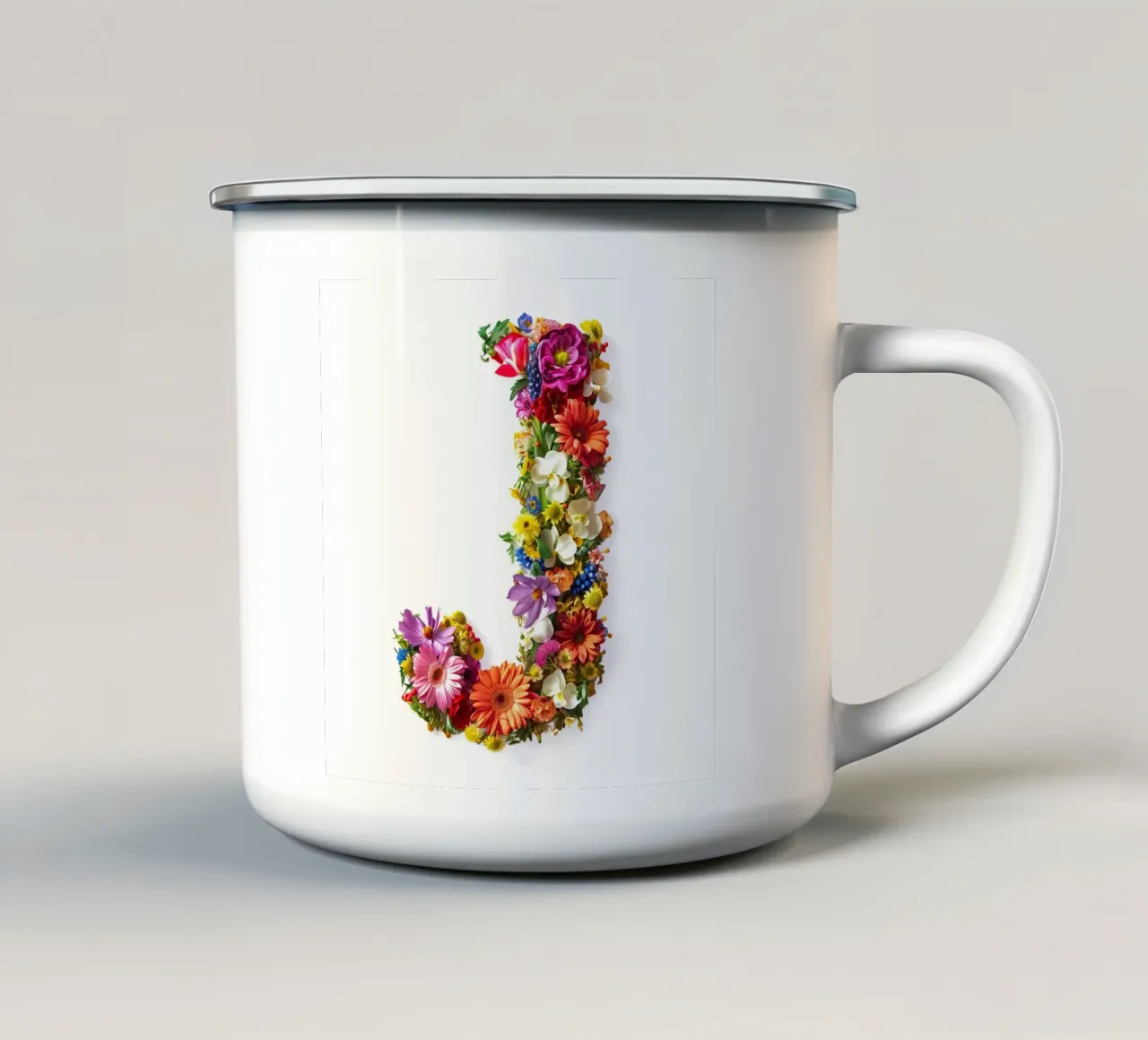 Fiore lettera J tazza in smalto da My Tiny Home