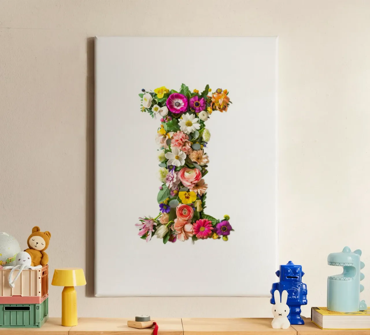 Lettera di fiori I tela con Cornice a cassetta da My Tiny Home
