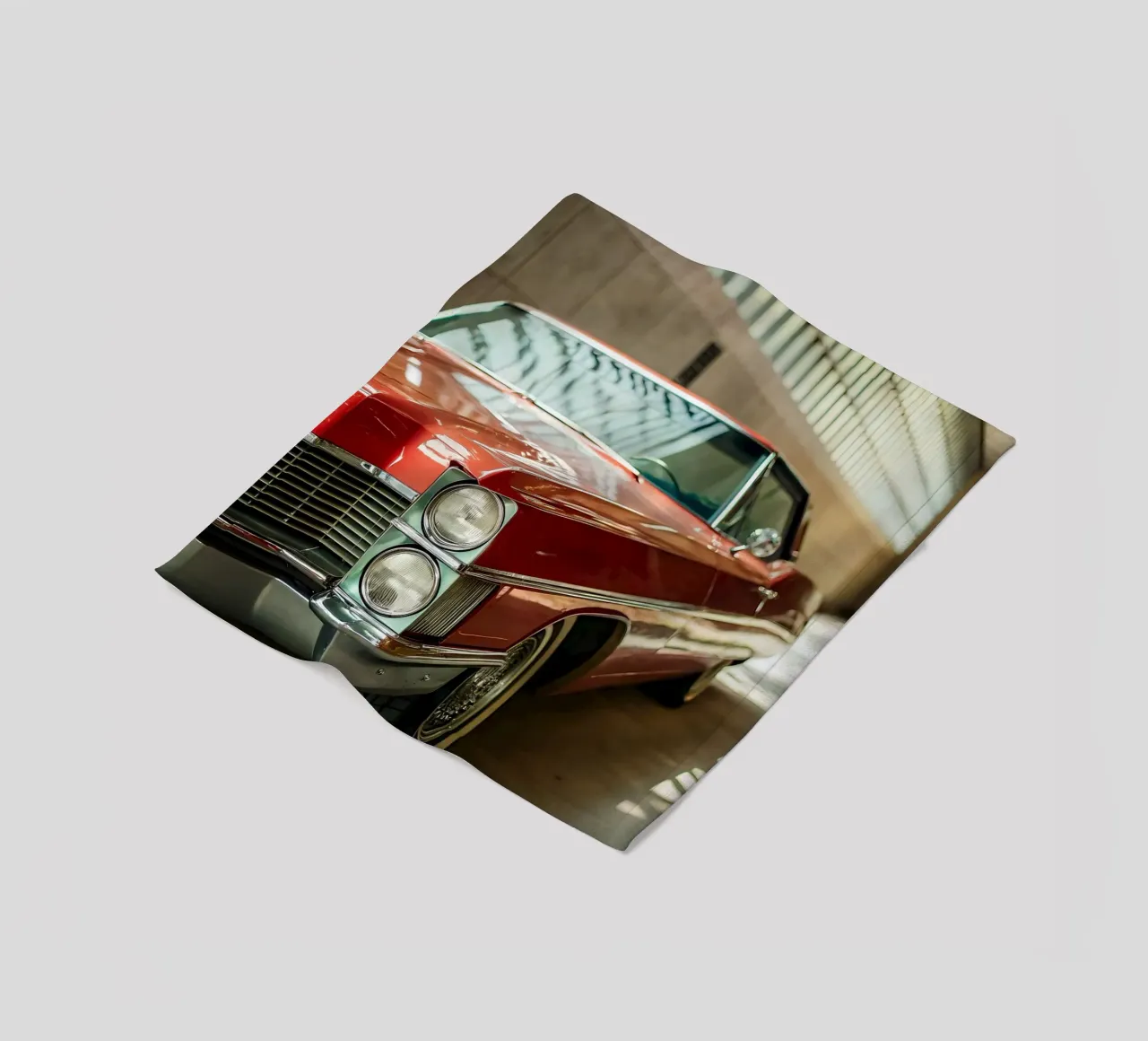 Auto d'epoca coperta in pile da CAR EDITION