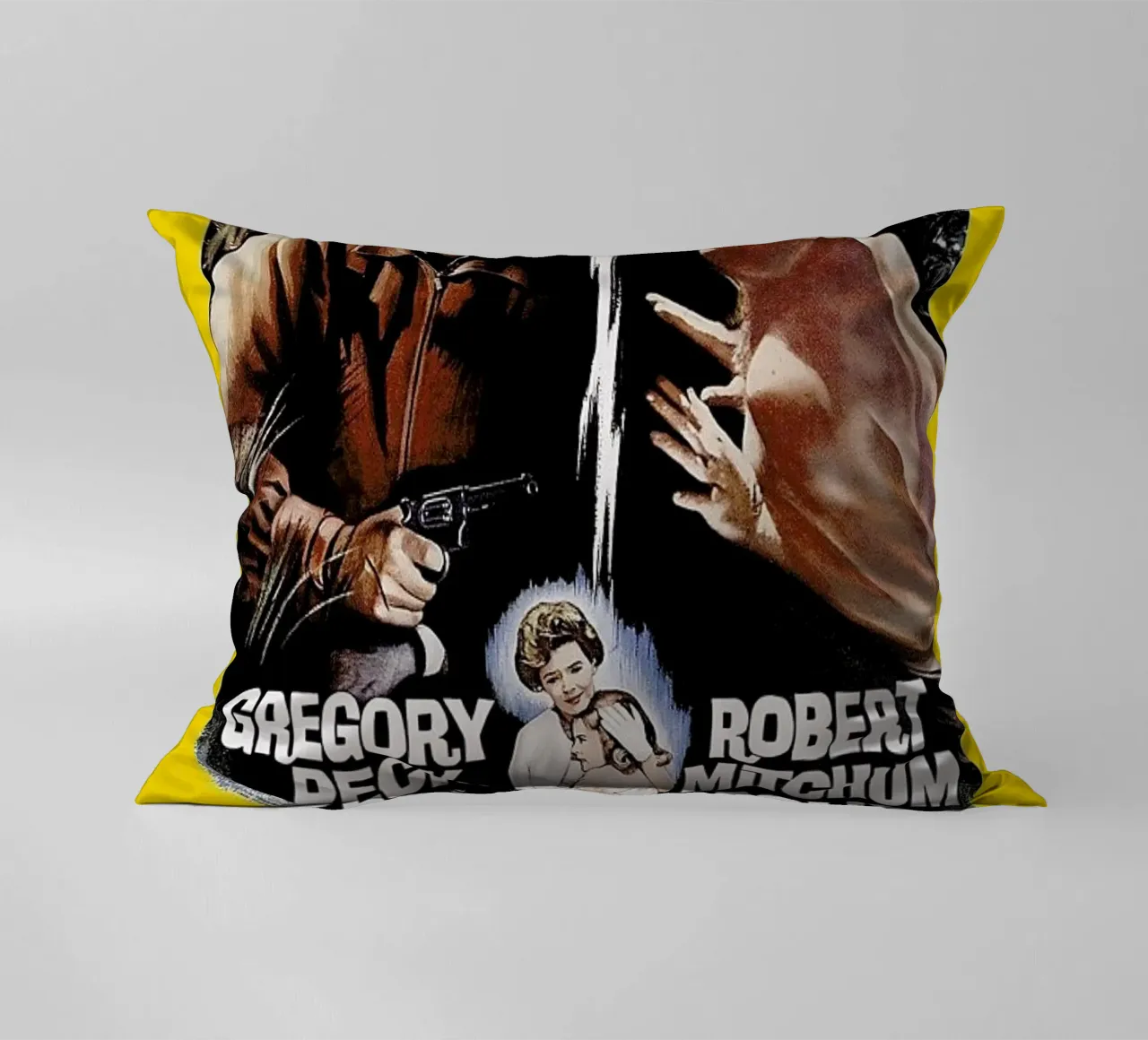 ‘Cape Fear’ Retro Movie Poster cuscino da Gallery Print and Art Limited